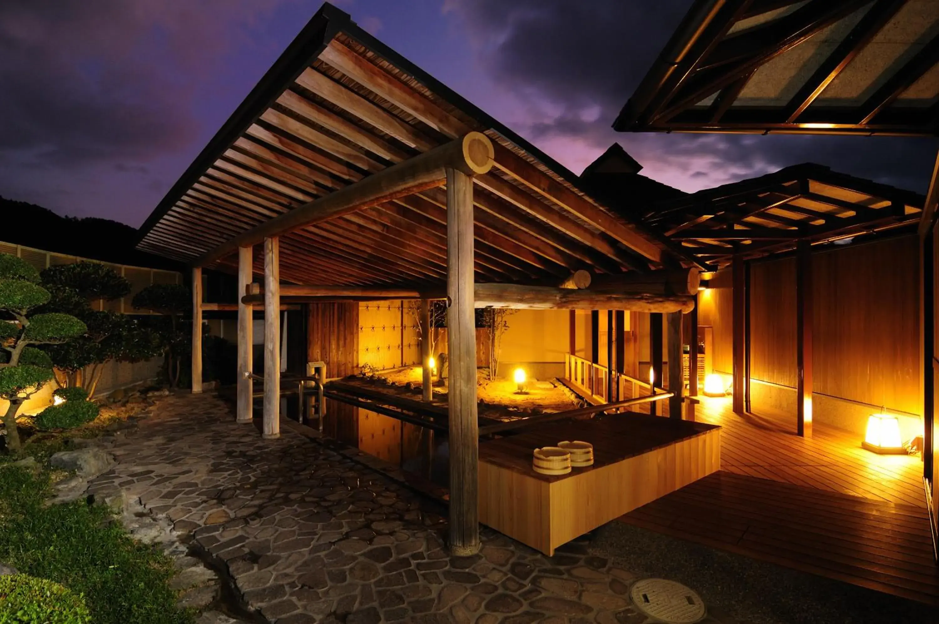 Facade/entrance in Kifuno Sato Facade/entrance in Kifuno Sato