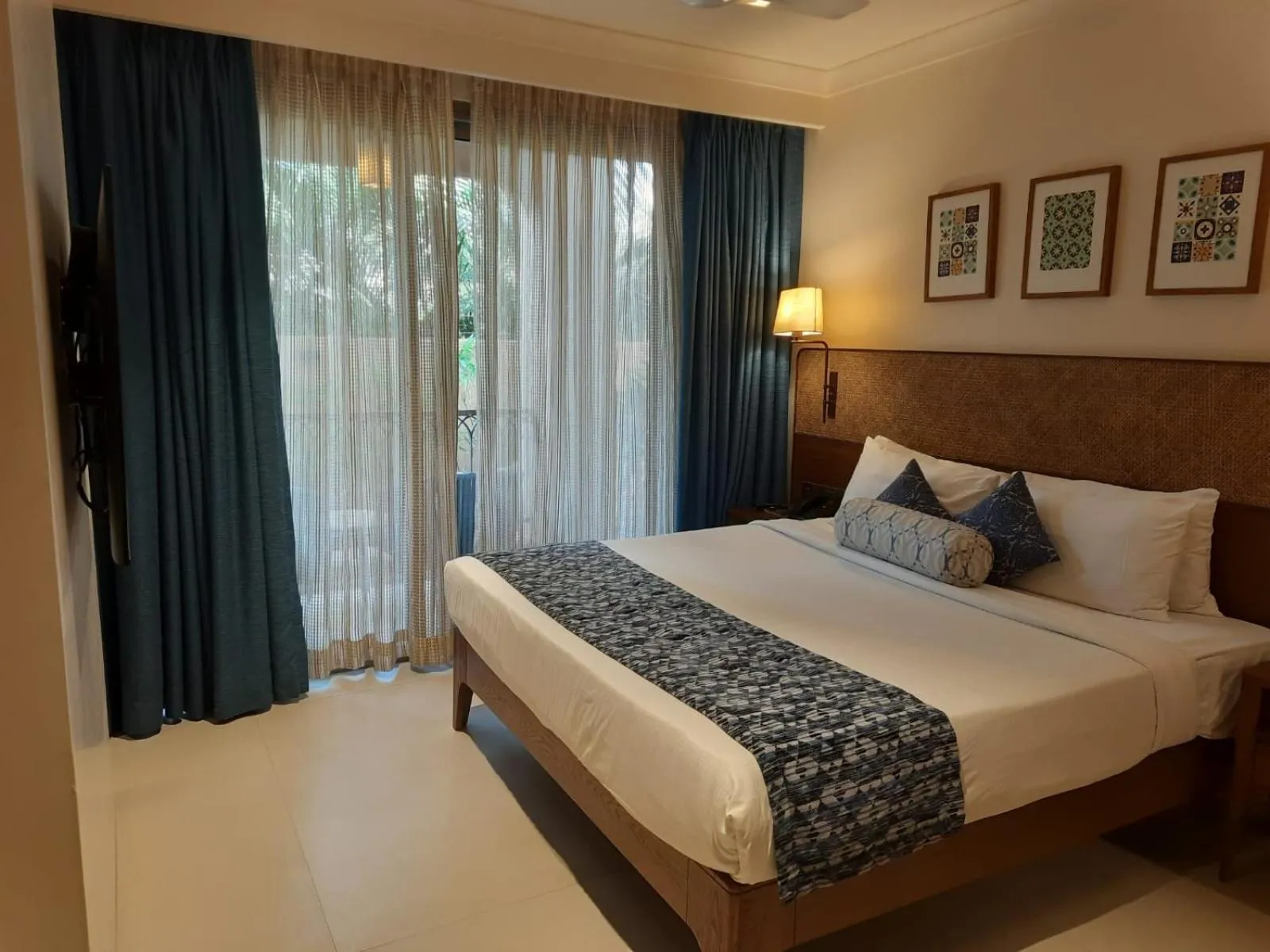 Bed in Marquis Beach Resort