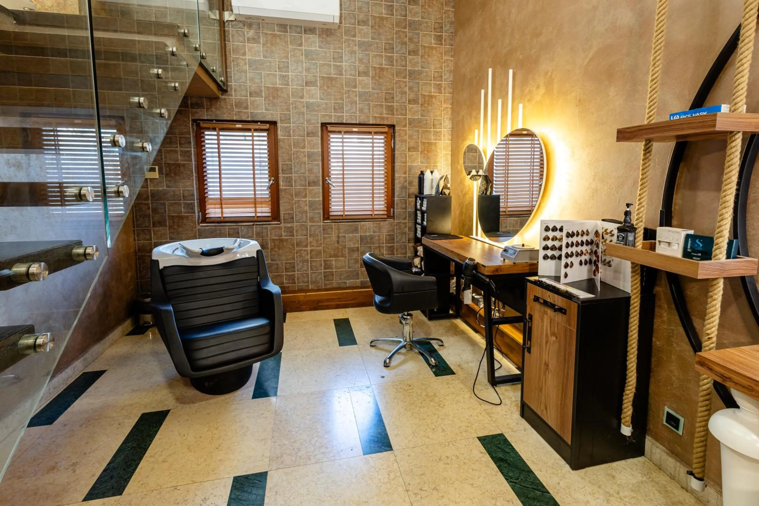 hair dresser in Emerald Beach Resort & Spa