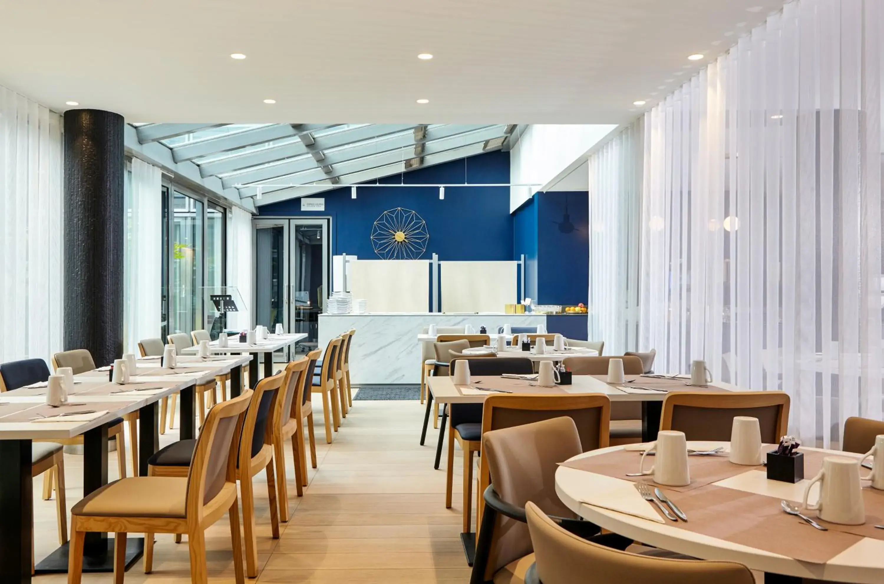 Restaurant/places to eat in Residence Mercure Paris La Defense Grande Arche Restaurant/places to eat in Residence Mercure Paris La Defense Grande Arche