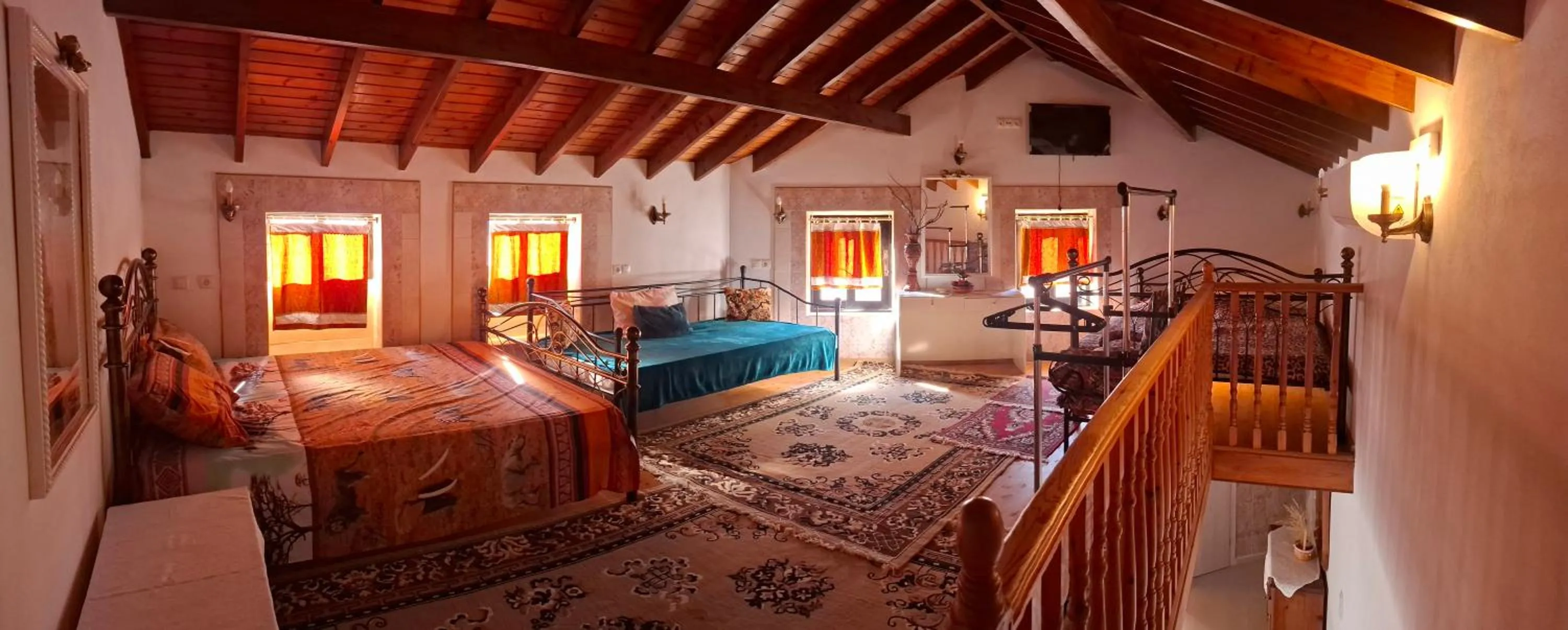 Bed in Castellino Studios