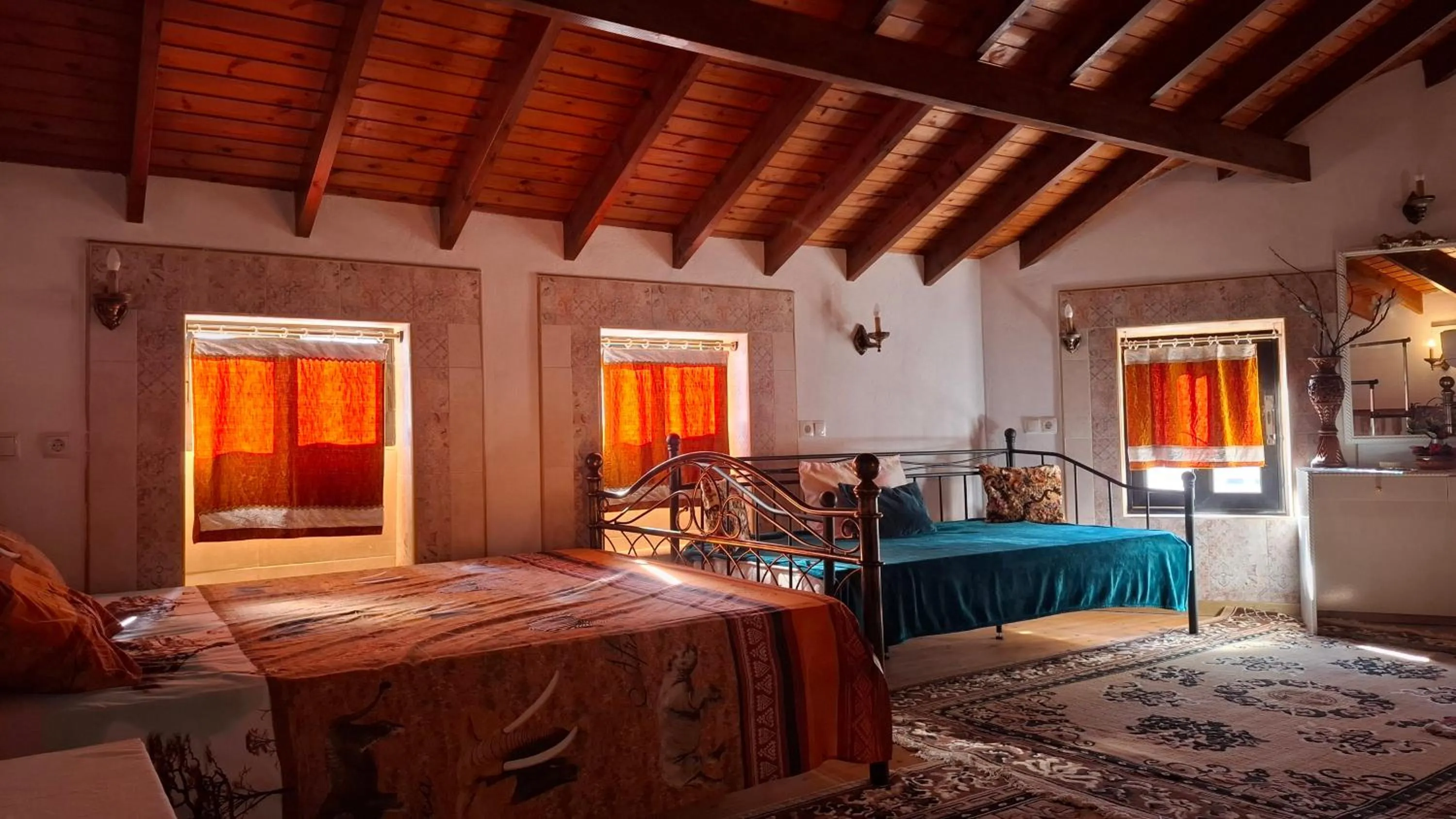 Bed in Castellino Studios
