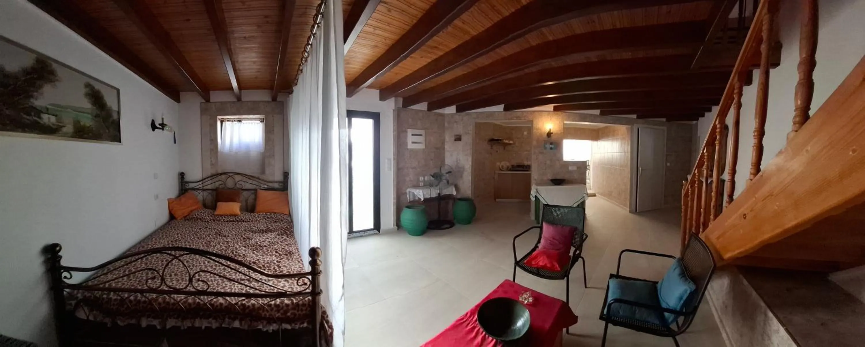 Bed in Castellino Studios