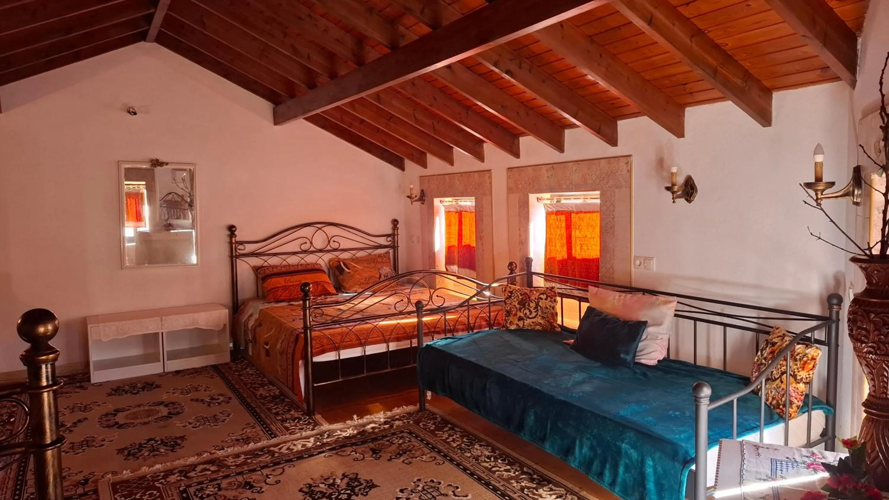Bed in Castellino Studios