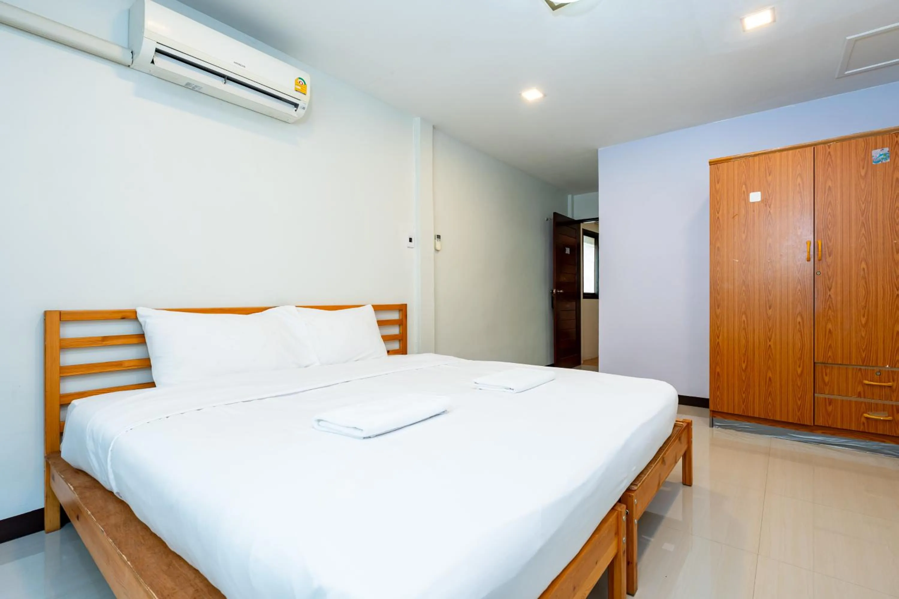 Photo of the whole room, Bed in The Hidden Sao Chingcha