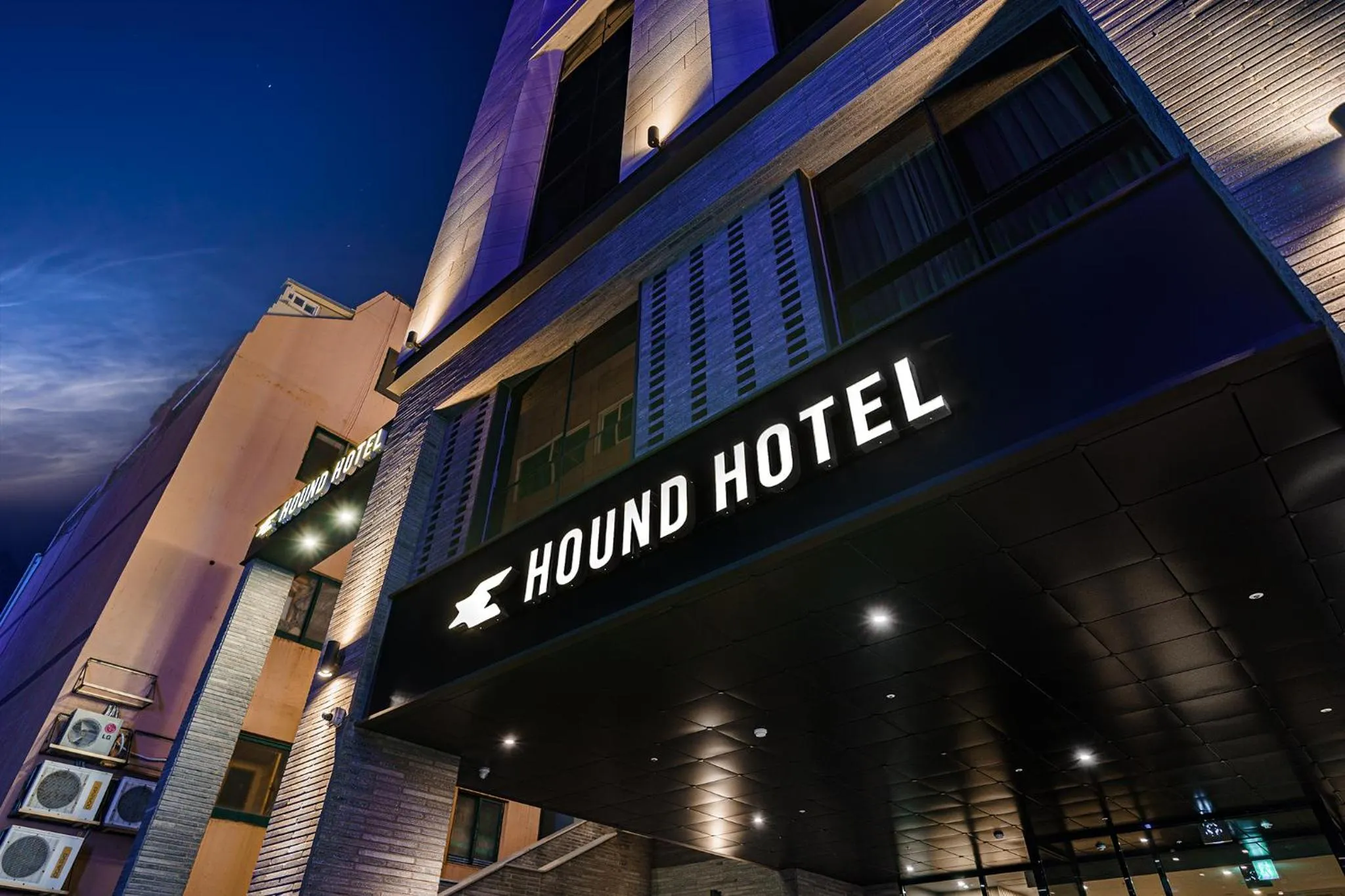 Hound Hotel Hadan