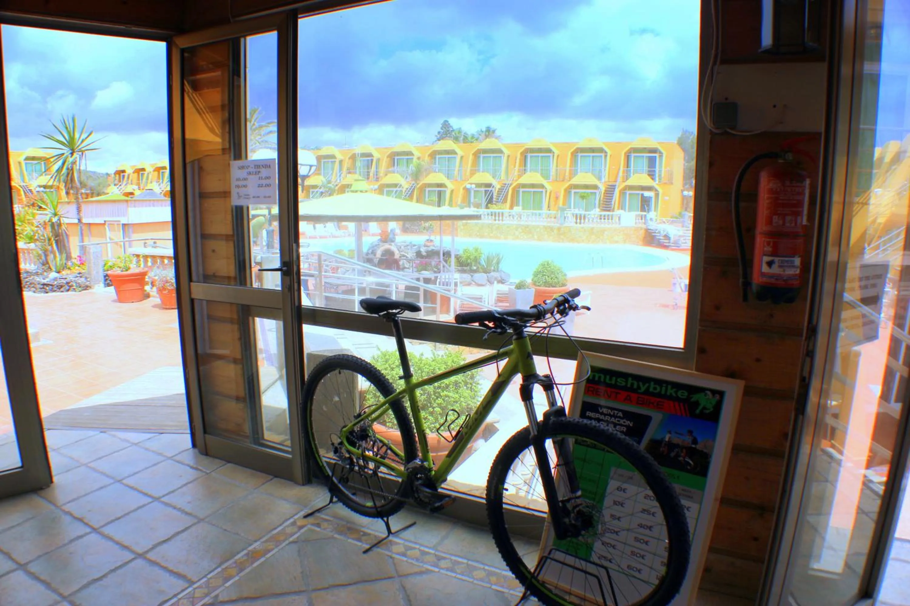 Cycling in Aparthotel la Piramide