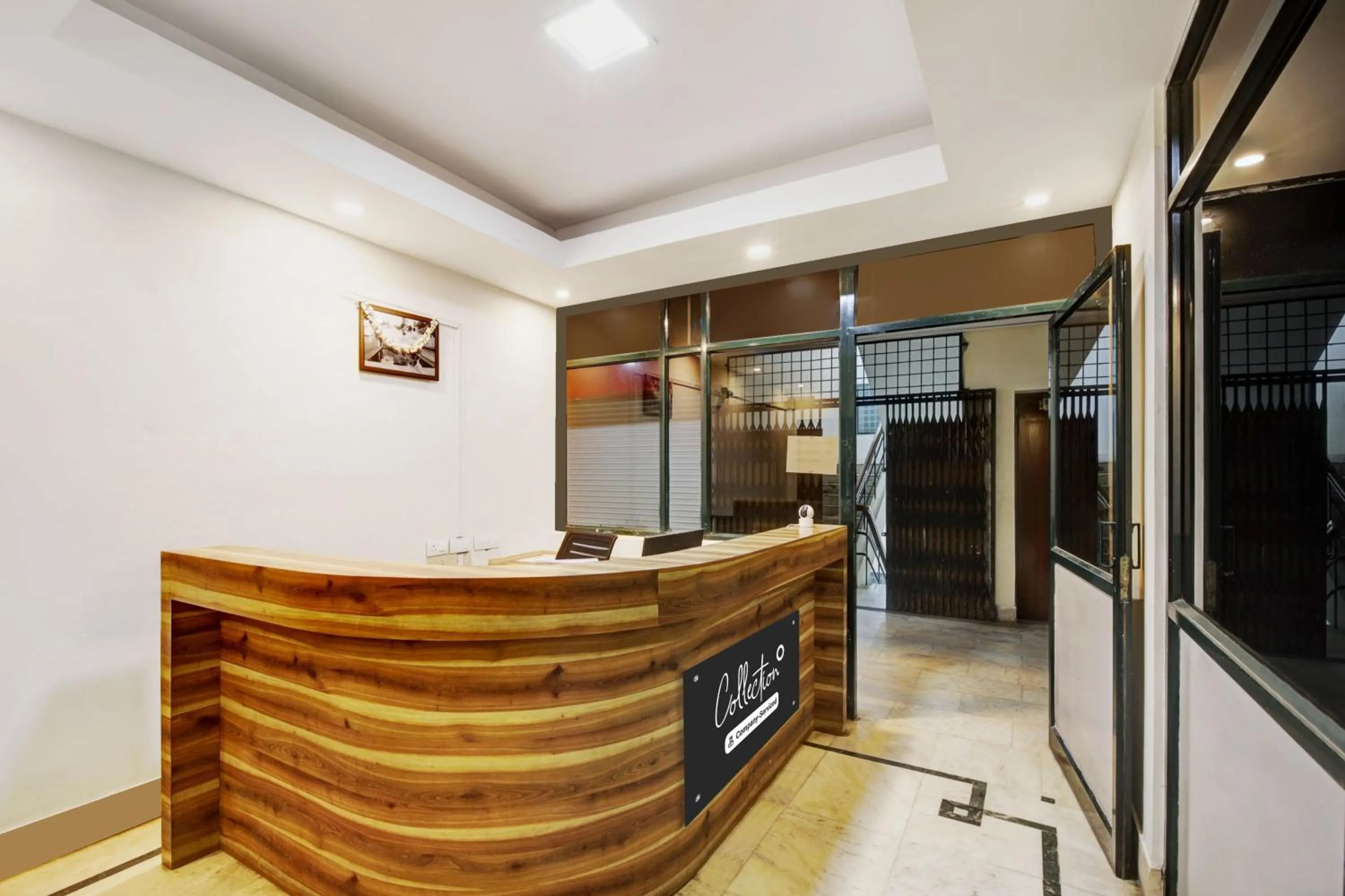 Lobby or reception in Super Collection O Virajpet City Centre formerly The Fort Mercara