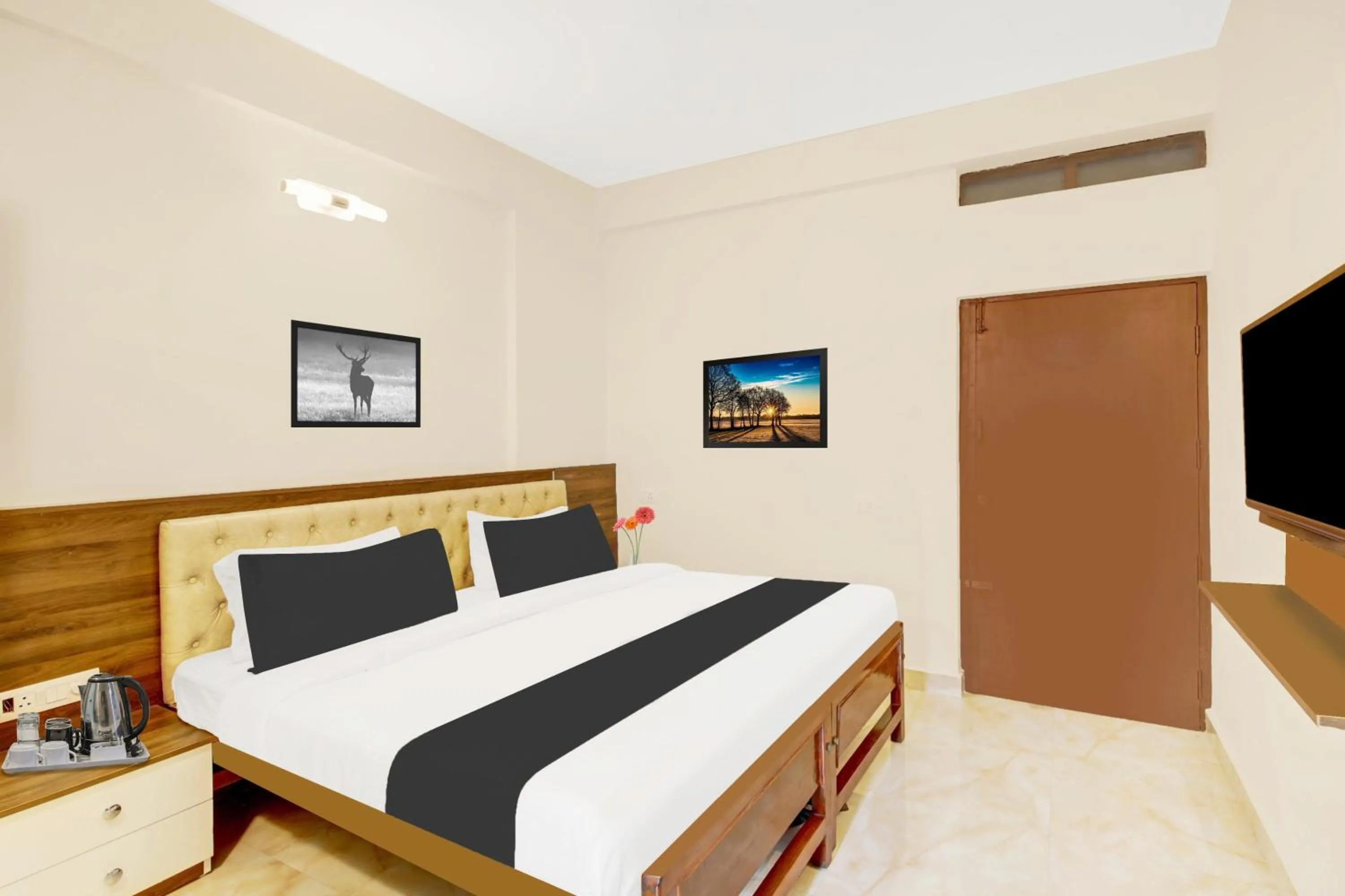 Bedroom, Bed in Super Collection O Virajpet City Centre formerly The Fort Mercara