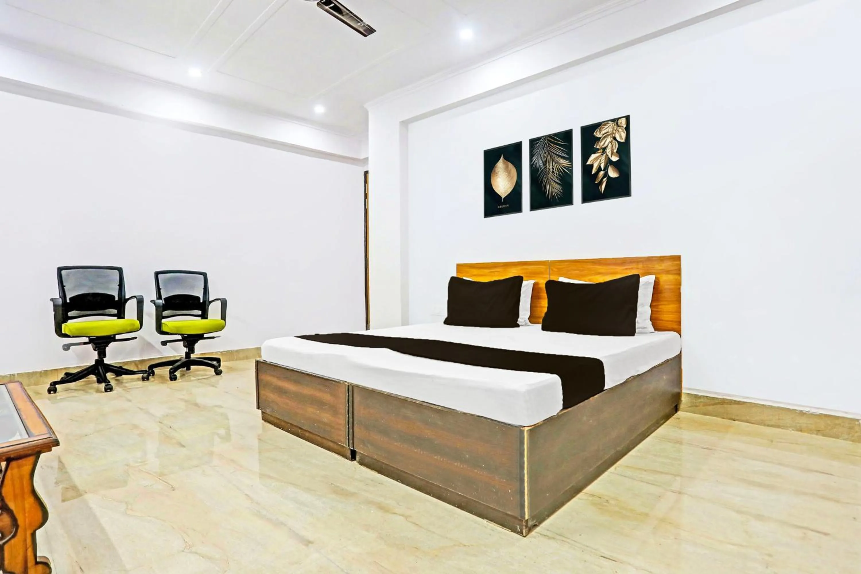 Bedroom in Hotel O High Sky Residency