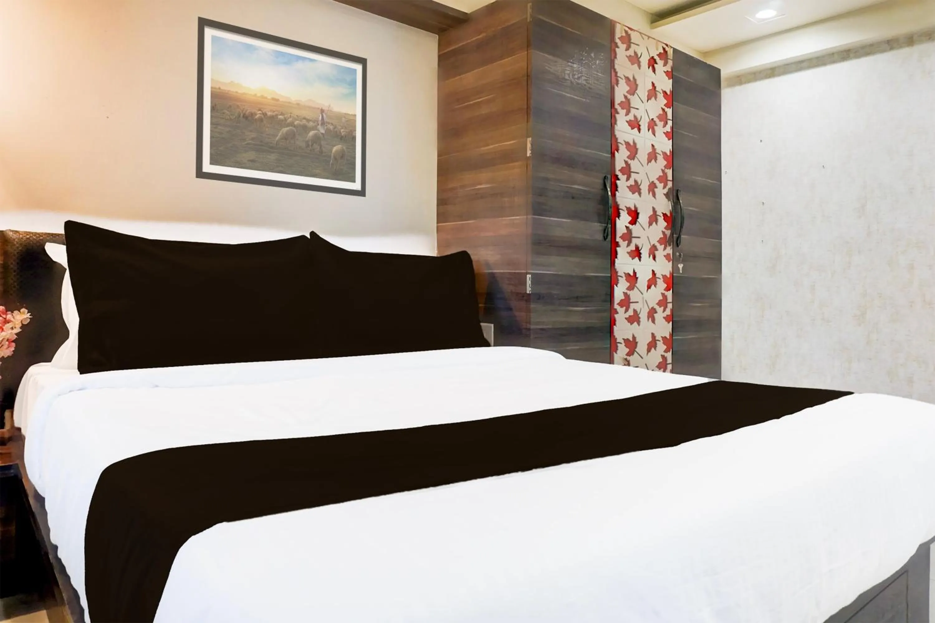 Bedroom, Bed in Hotel O Tejas Inn