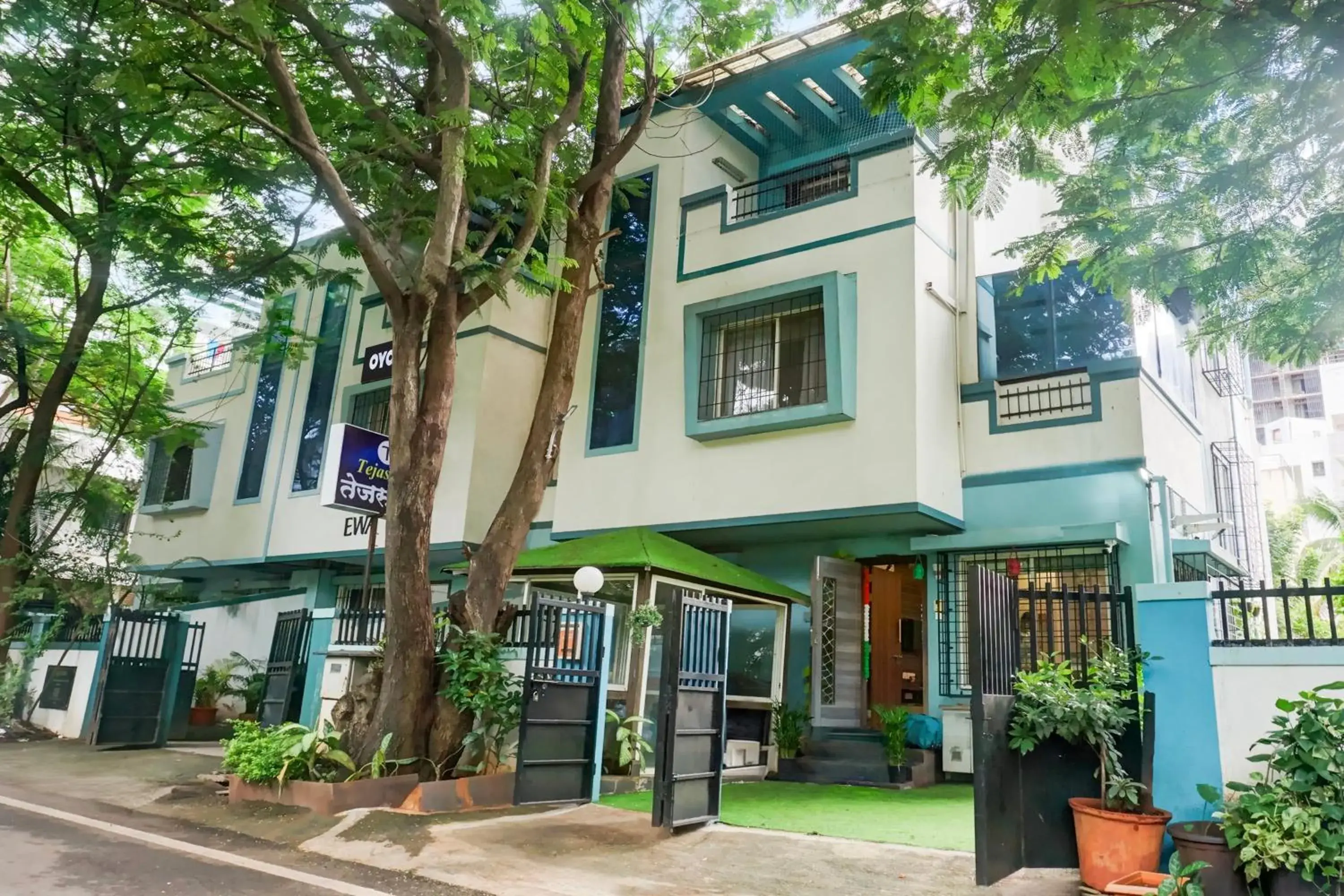 Facade/entrance in Hotel O Tejas Inn Facade/entrance in Hotel O Tejas Inn