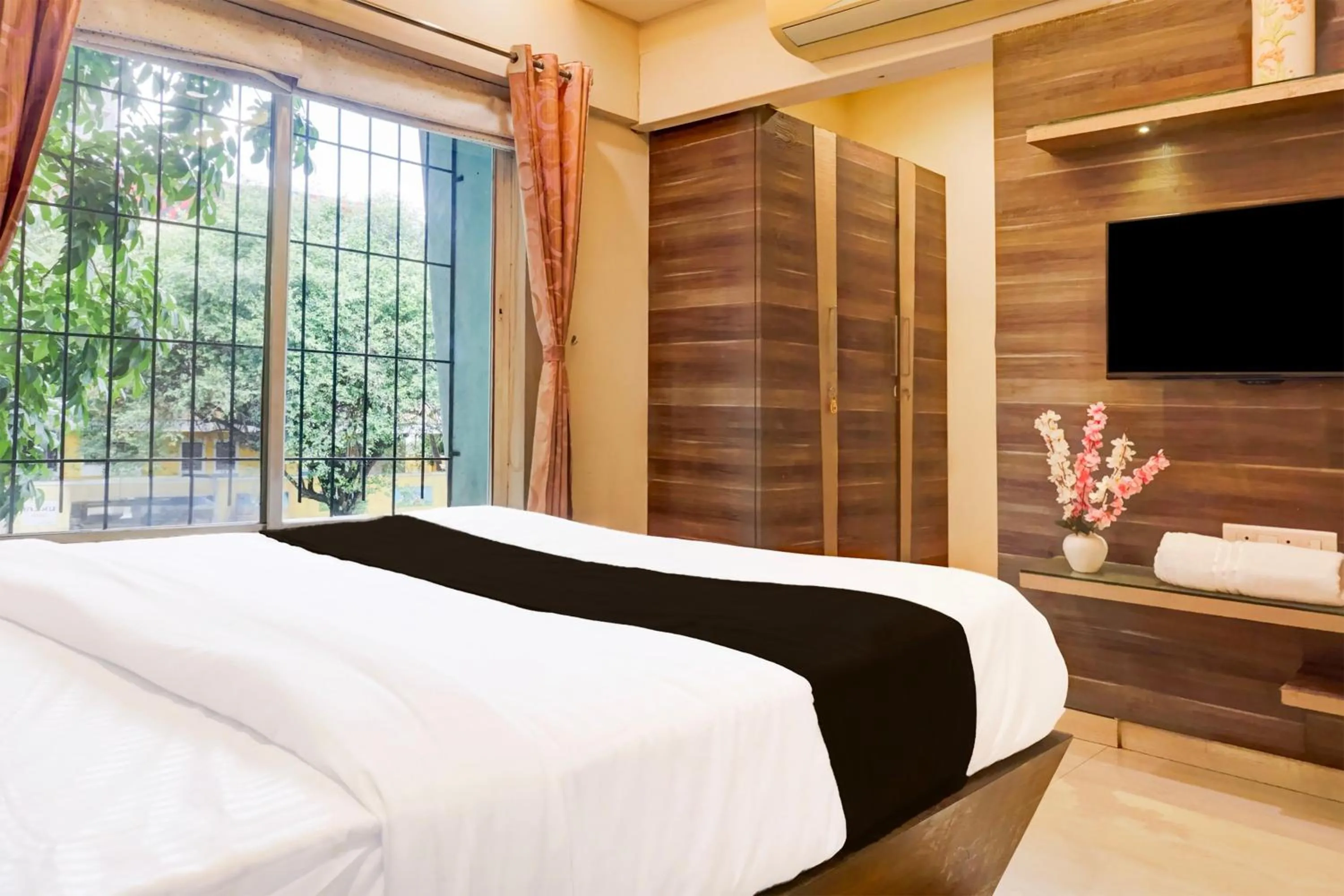 Bedroom, Bed in Hotel O Tejas Inn