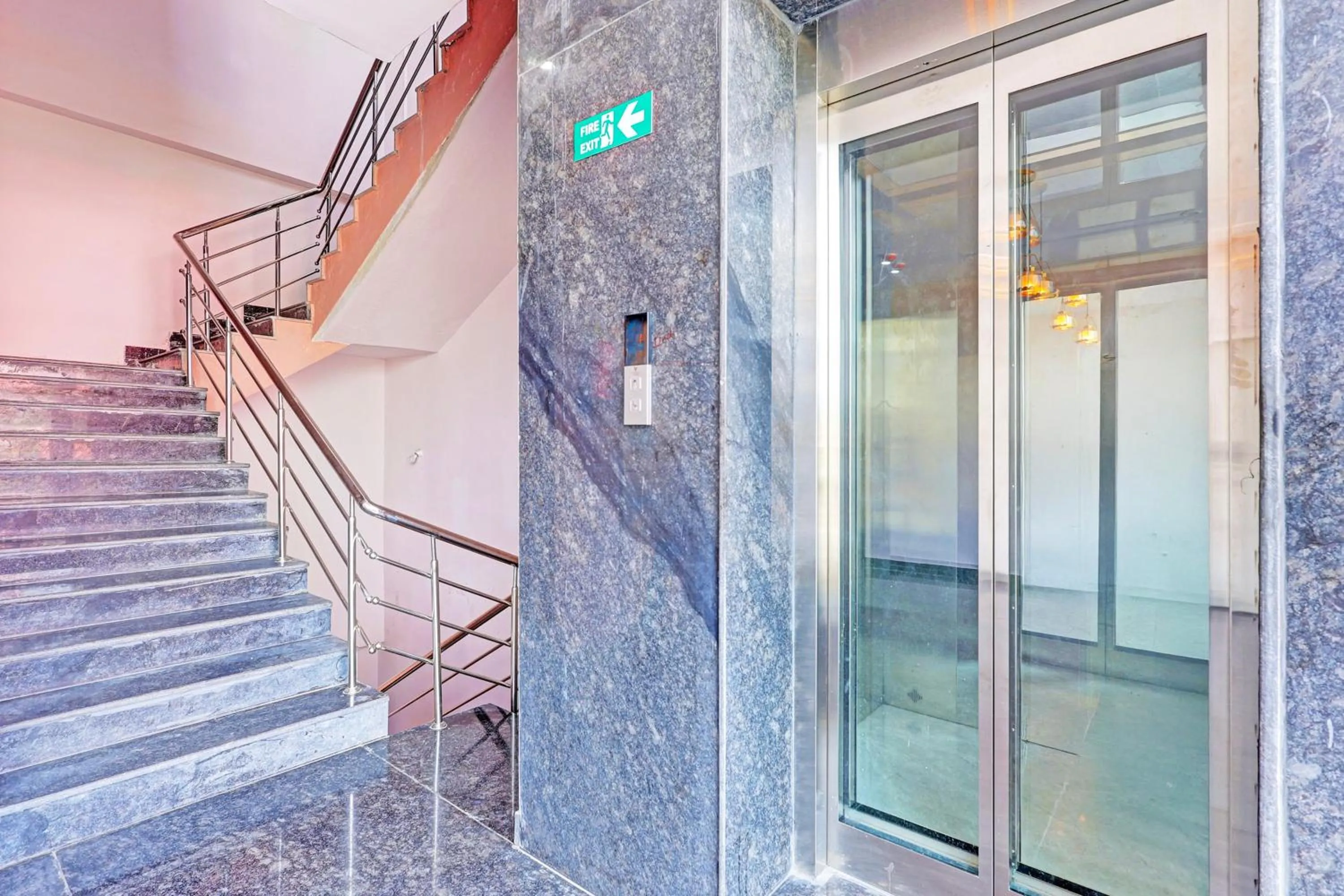 Lobby or reception in Super Hotel O Ramarvapadu Near ESI Hospital