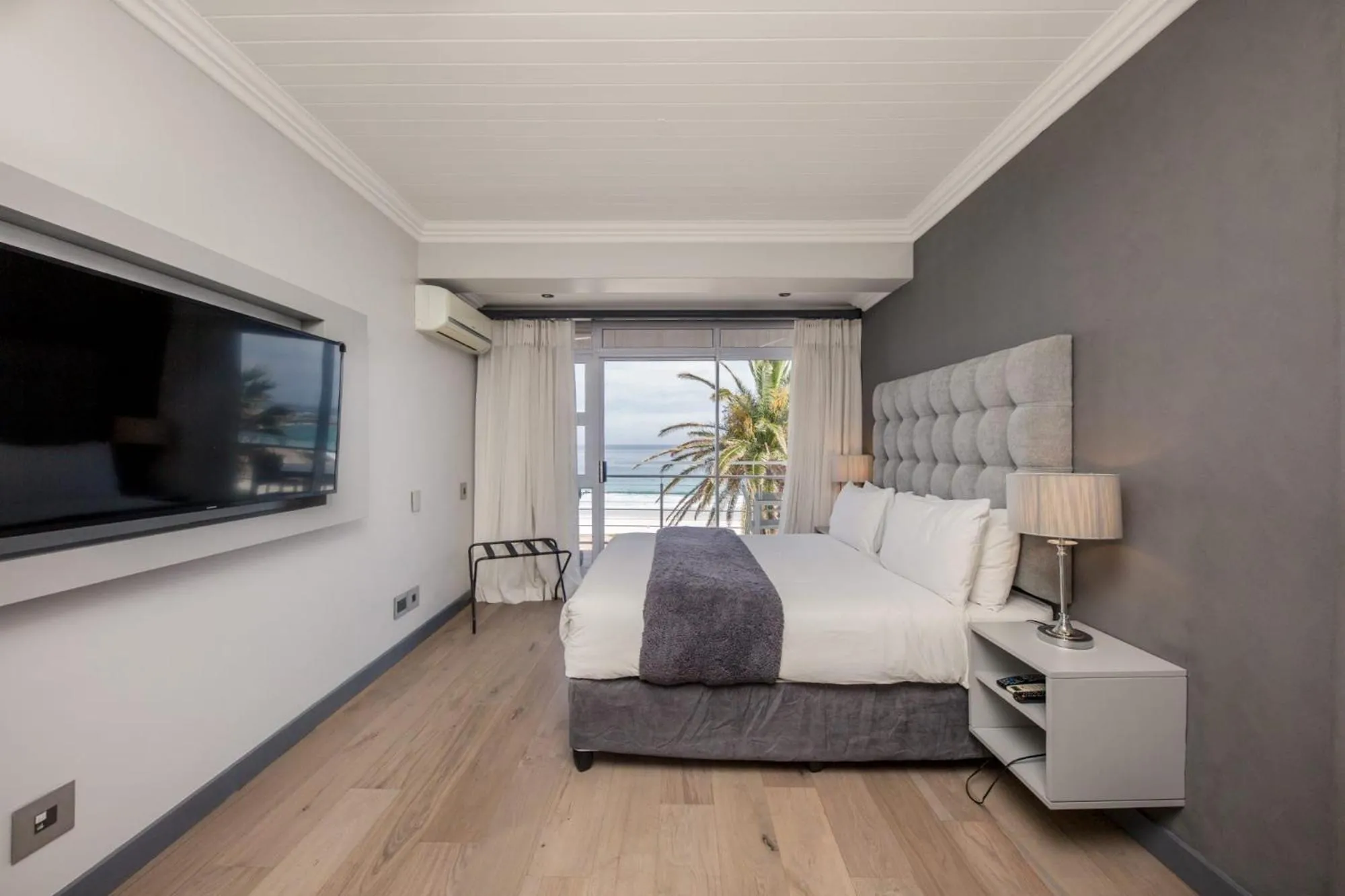Bed in Seasonsfind - The Bay