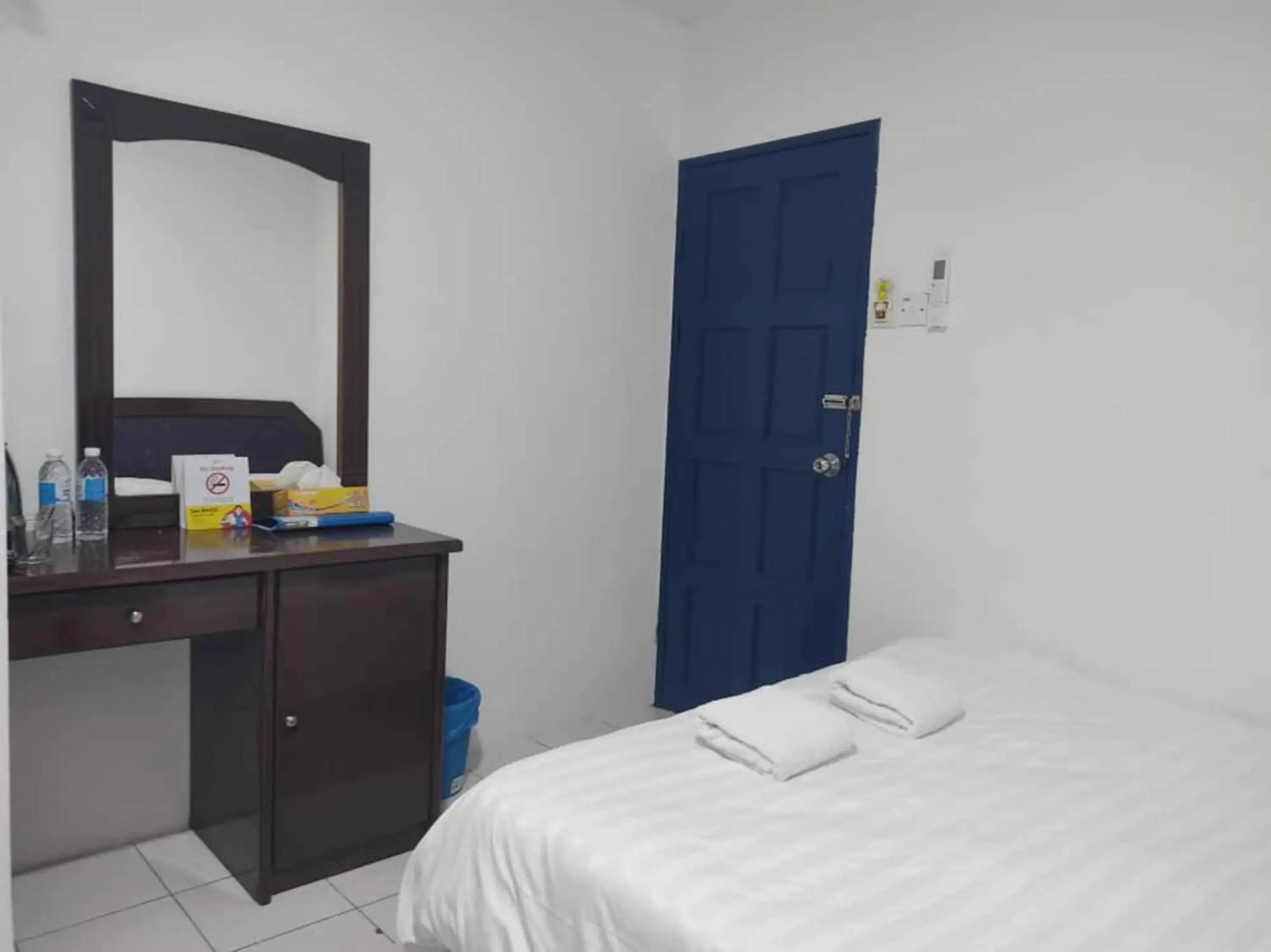 Deluxe Queen Room - single occupancy in Hotel O Vaigan Hotel Deluxe Queen Room - single occupancy in Hotel O Vaigan Hotel