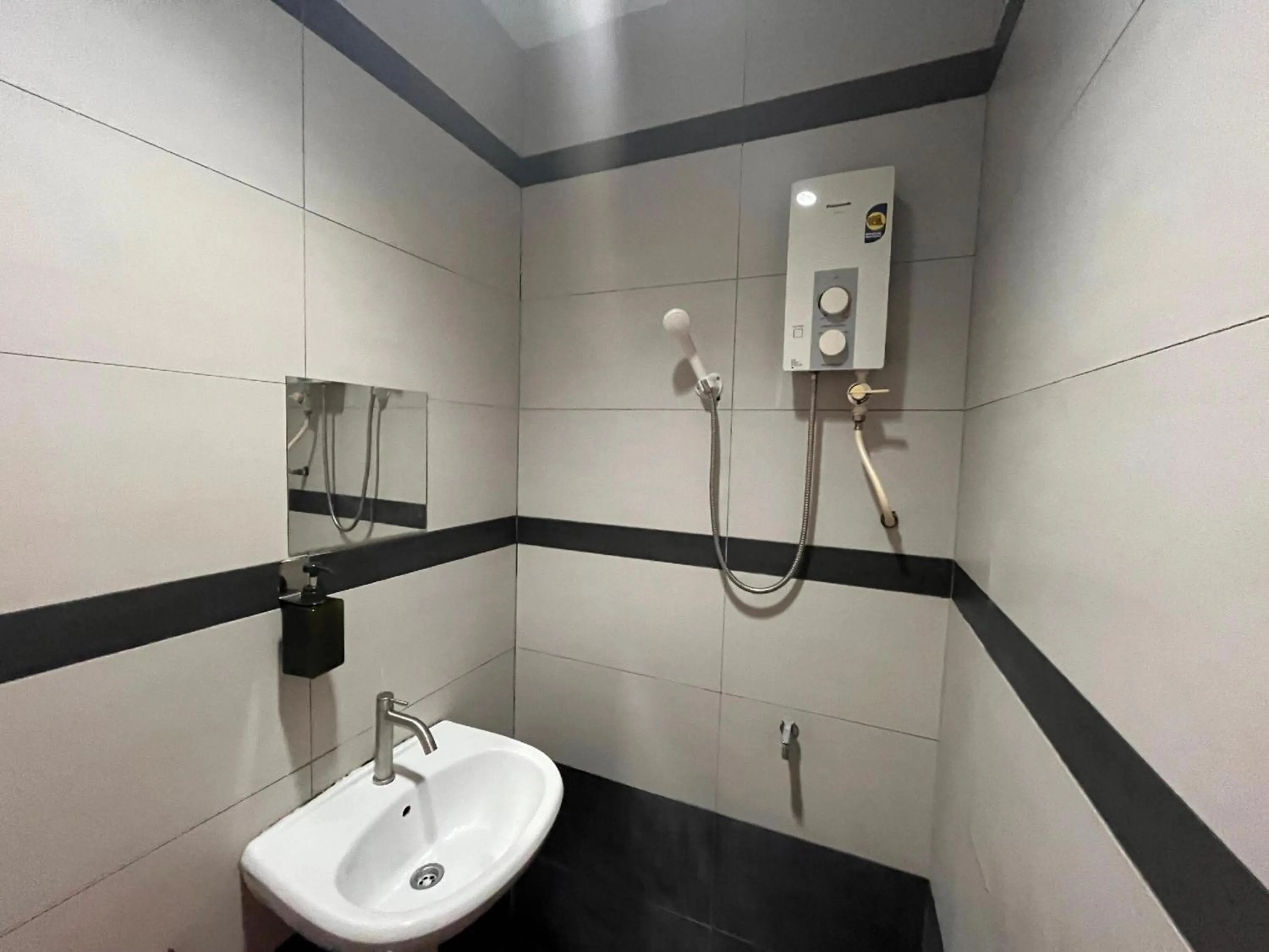 Bathroom in Hotel O Jb Sojourn
