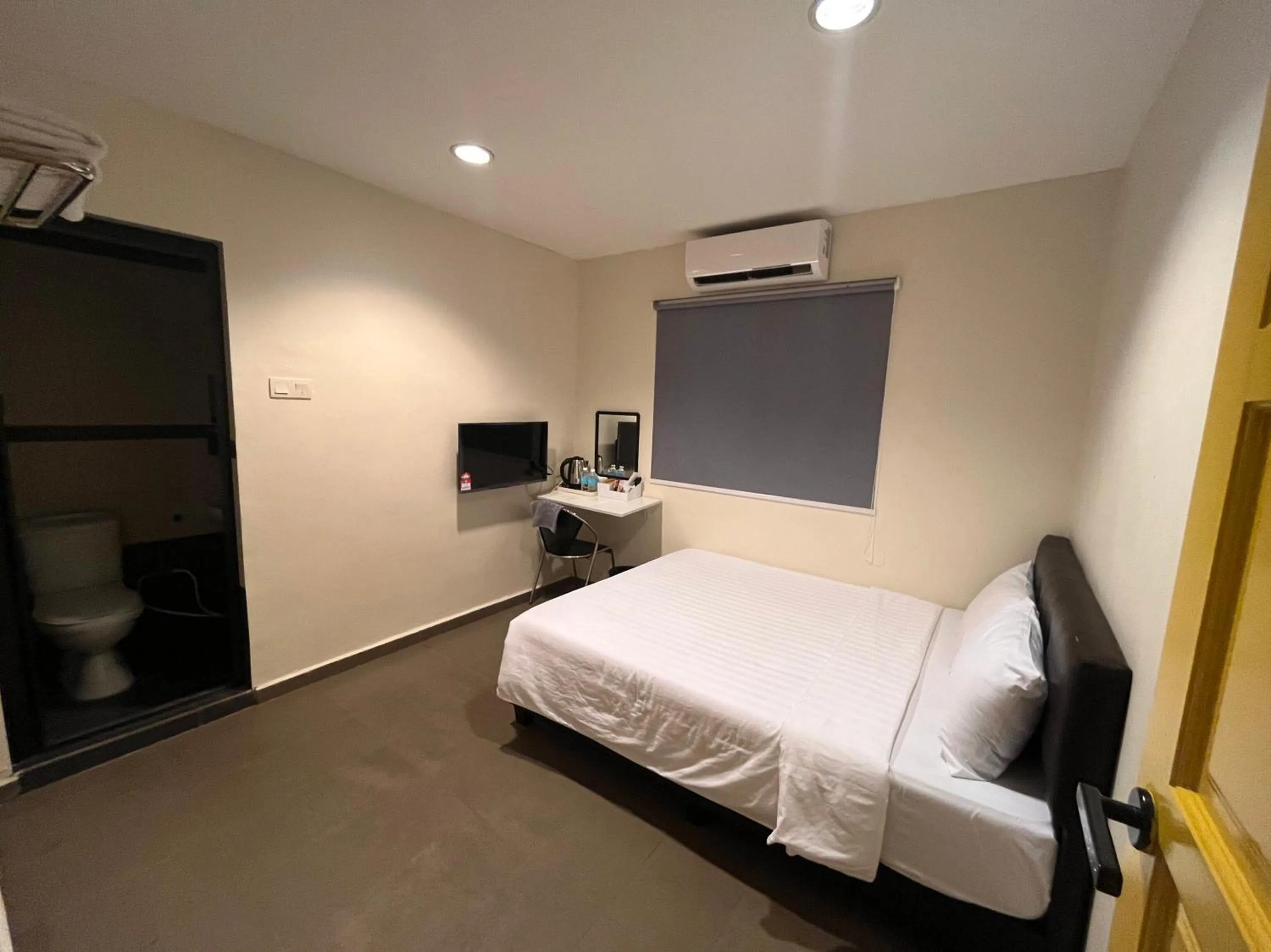 Bedroom, Bed in Hotel O Jb Sojourn