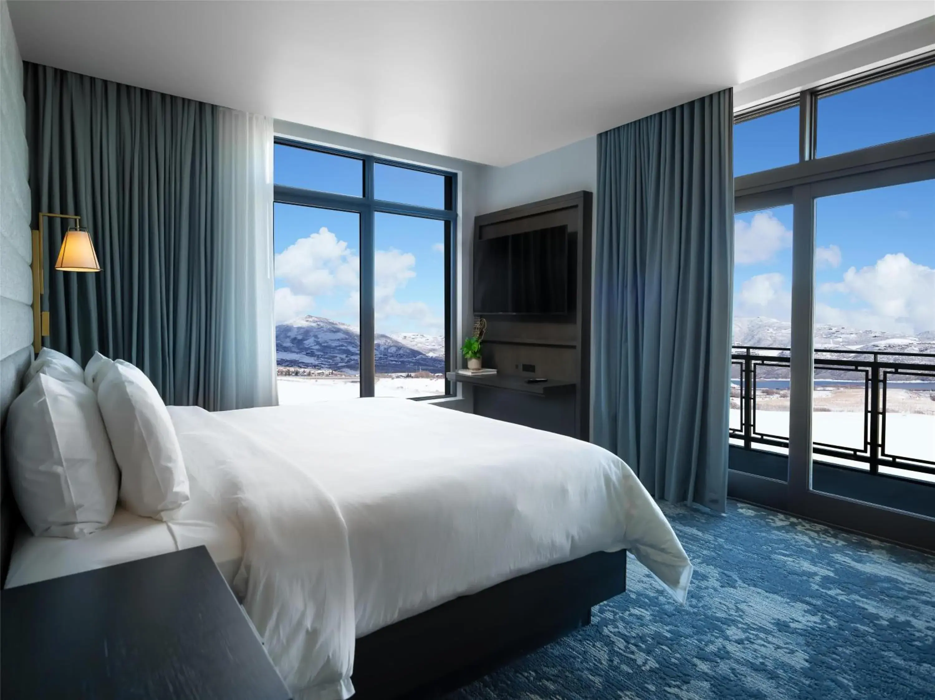 Deer Valley Suite with Balcony in Grand Hyatt Deer Valley Deer Valley Suite with Balcony in Grand Hyatt Deer Valley