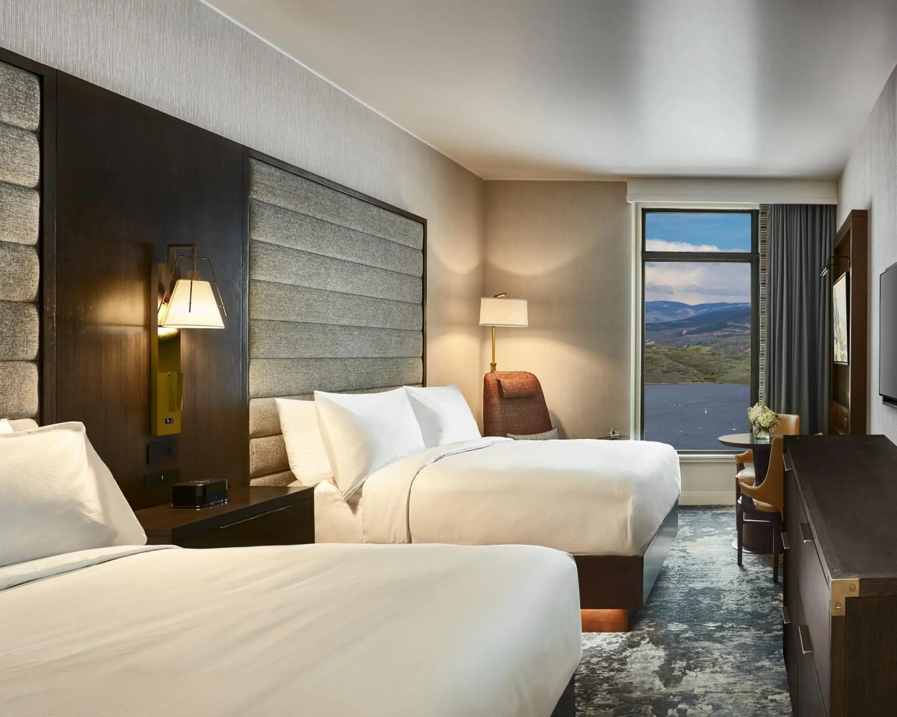 Double Room with Two Double Beds - Reservoir View in Grand Hyatt Deer Valley Double Room with Two Double Beds - Reservoir View in Grand Hyatt Deer Valley