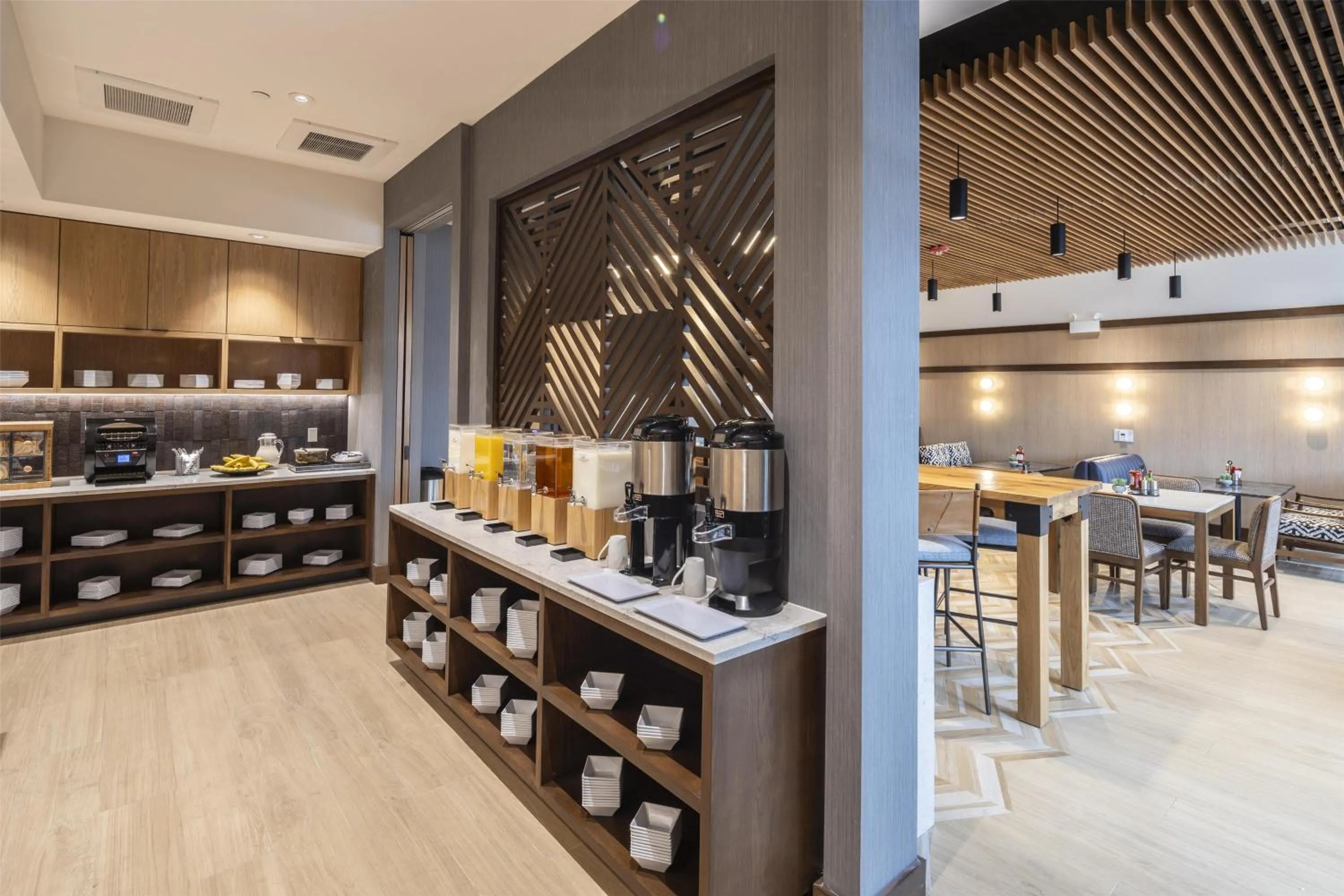 Coffee/tea facilities in Hyatt Place Reno