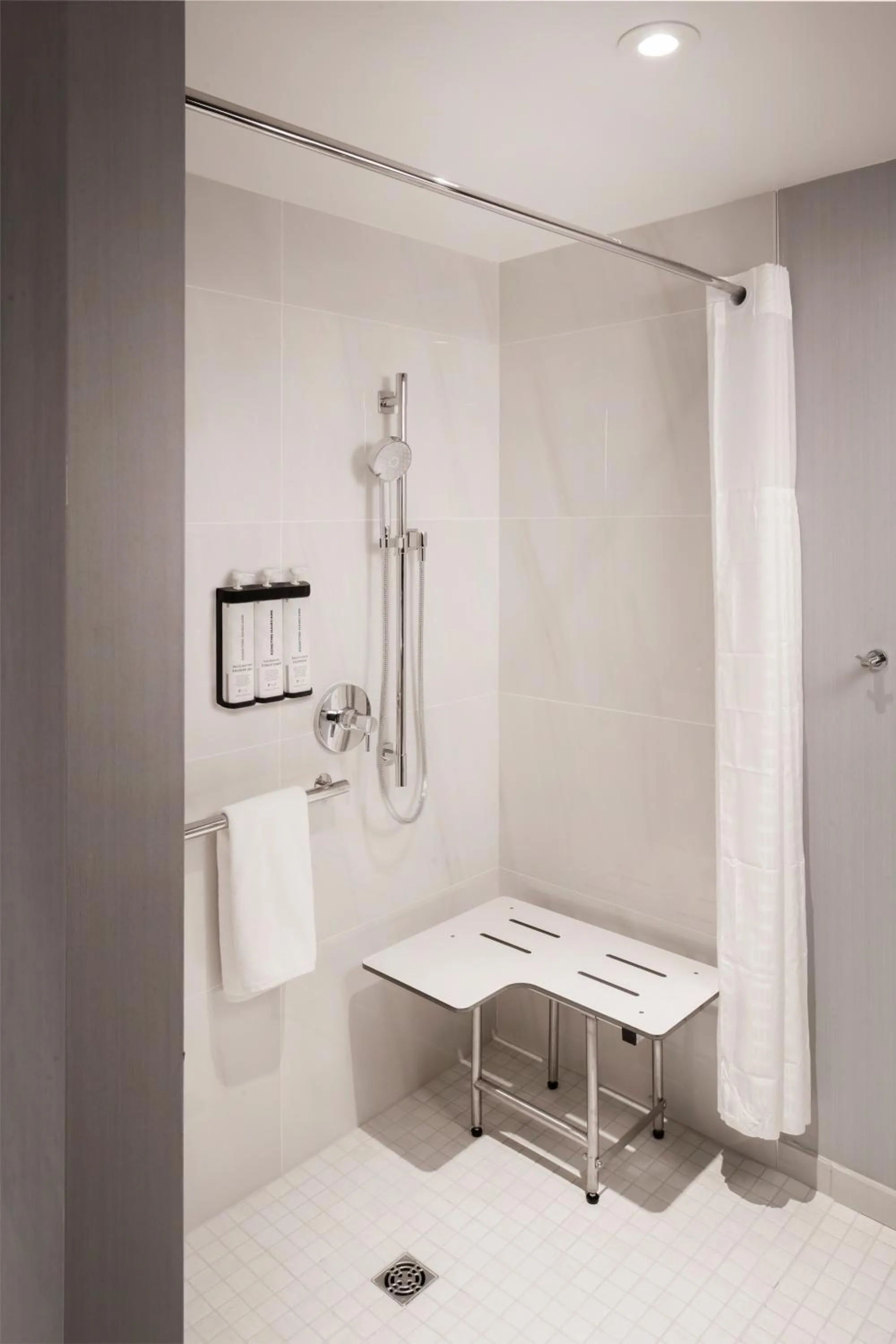 Shower in Hyatt Place Reno