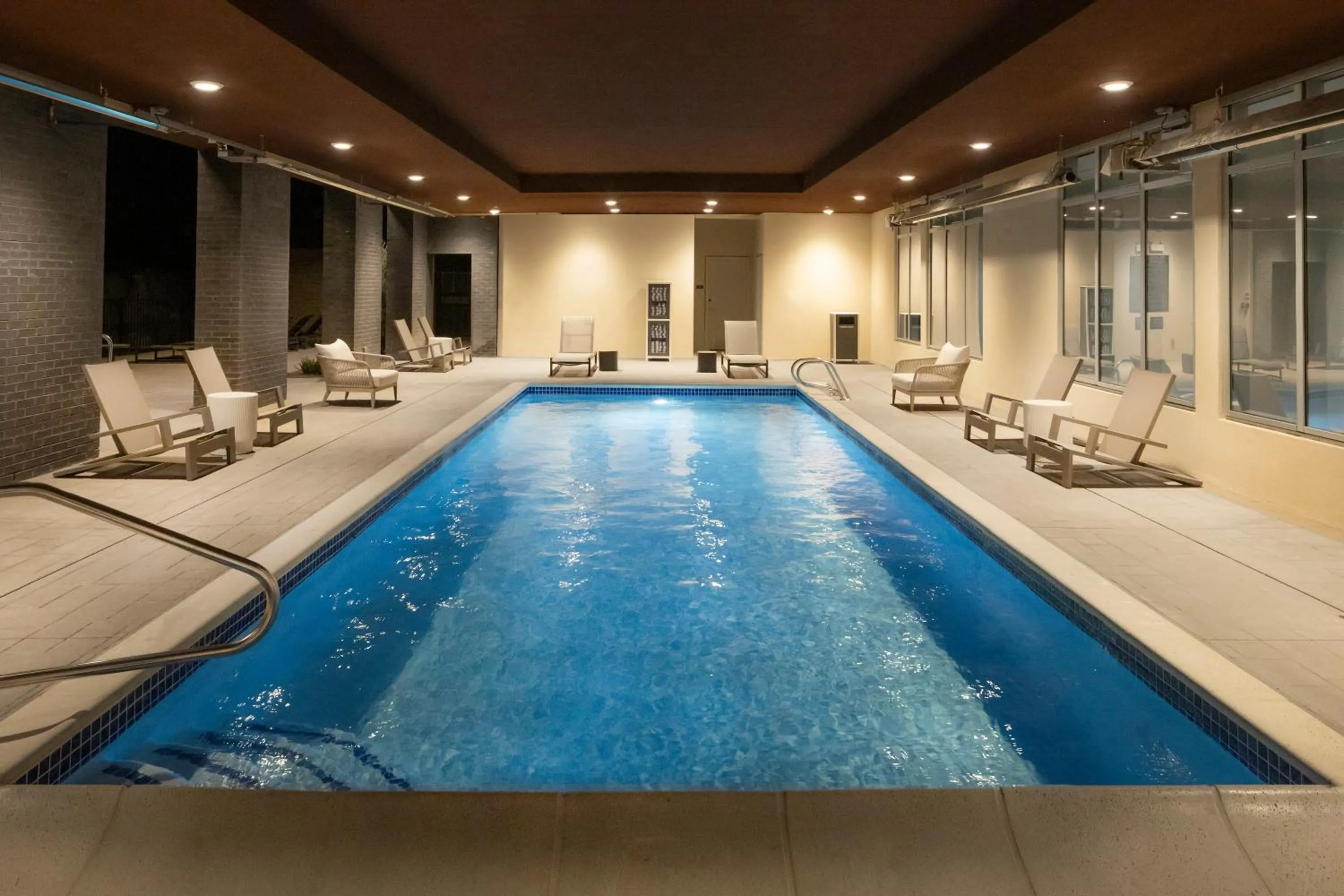 Swimming pool in Hyatt Place Reno