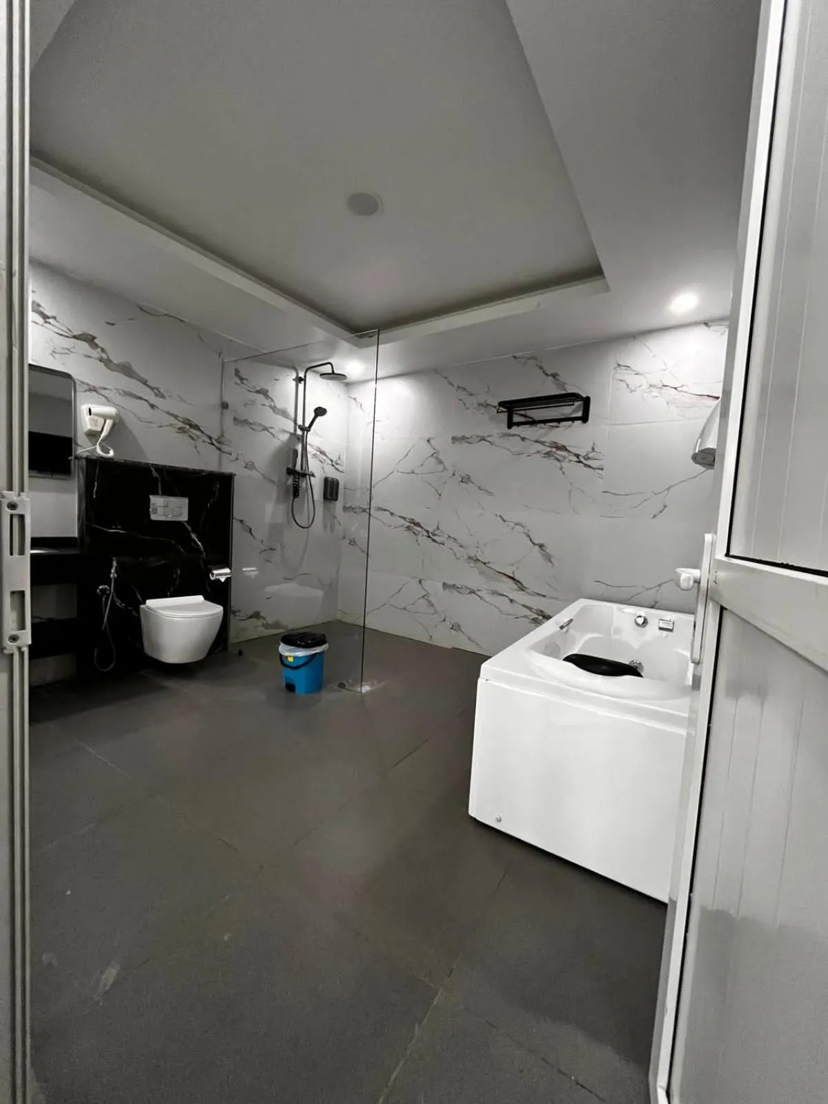 Bathroom in Hotel Robot