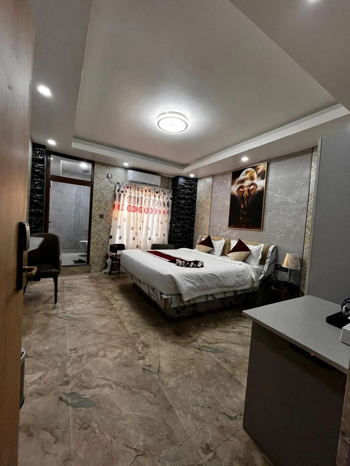 Bedroom, Bed in Hotel Robot