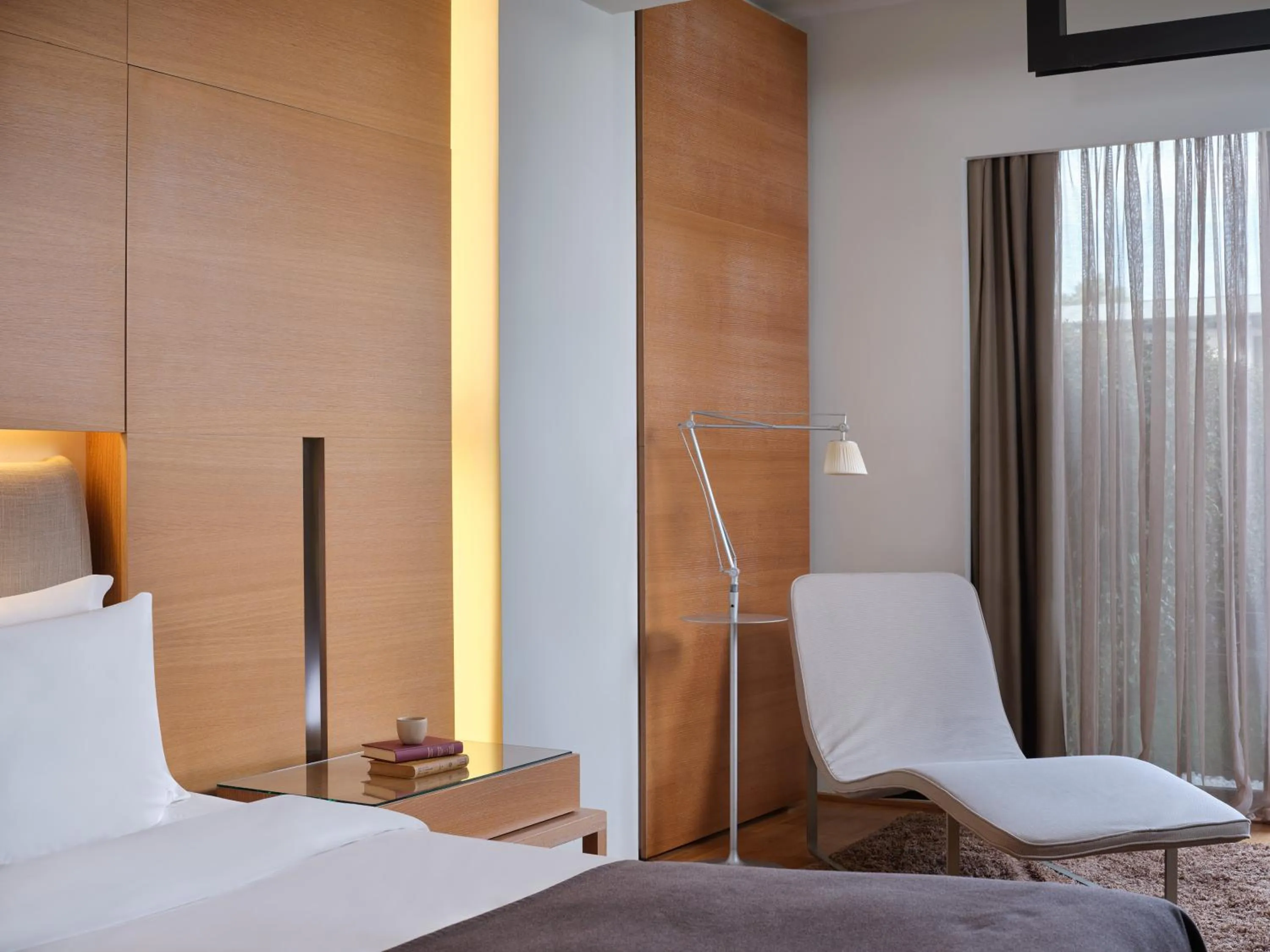 Bed in September Hotel Thessaloniki