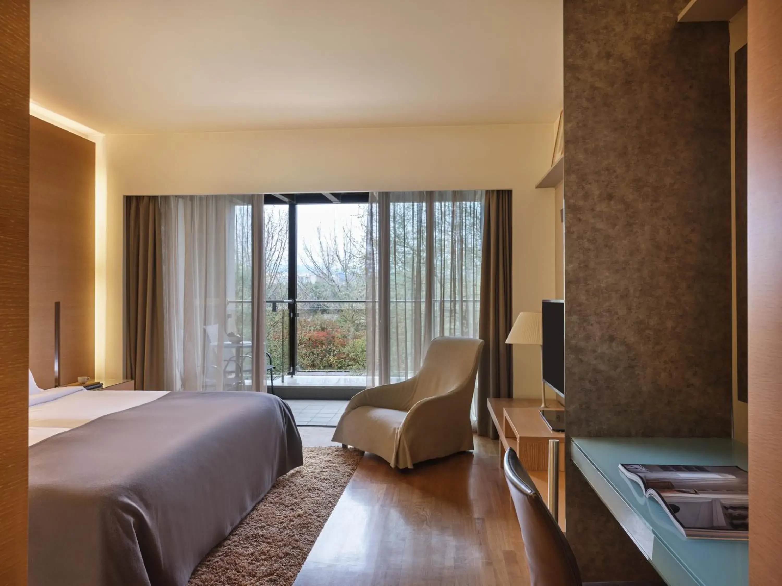 Bed in September Hotel Thessaloniki Bed in September Hotel Thessaloniki