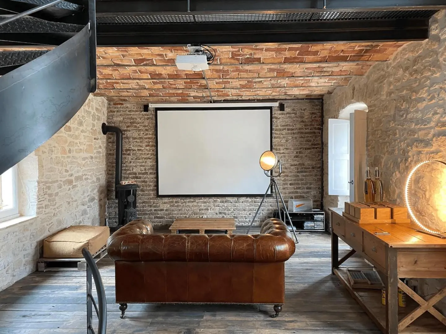 TV and multimedia in Secret d'Uzès - Le Loft - Avec piscine chauffée