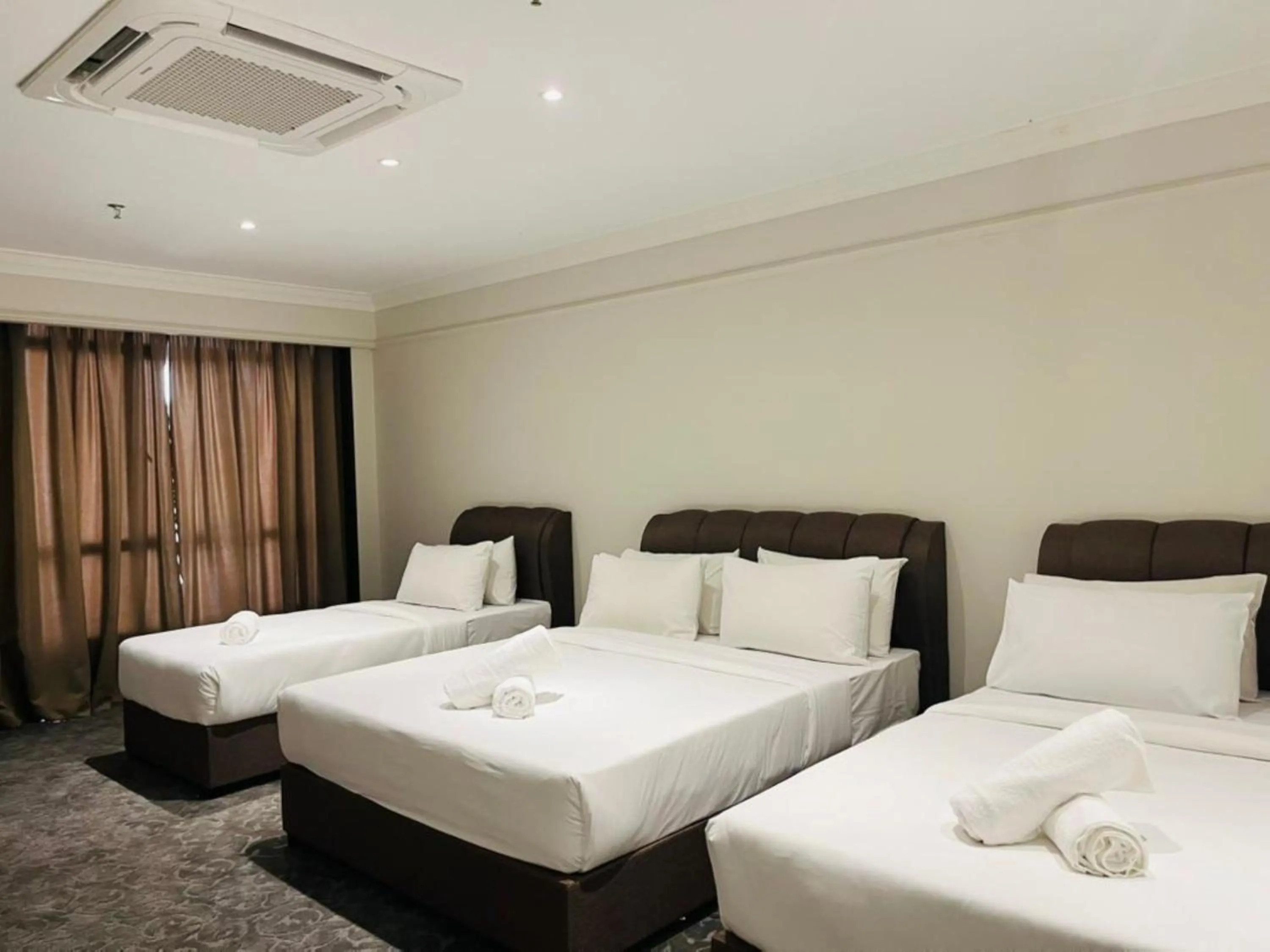 Bed in Kingston Hotel 9 - Jonker Street Malacca
