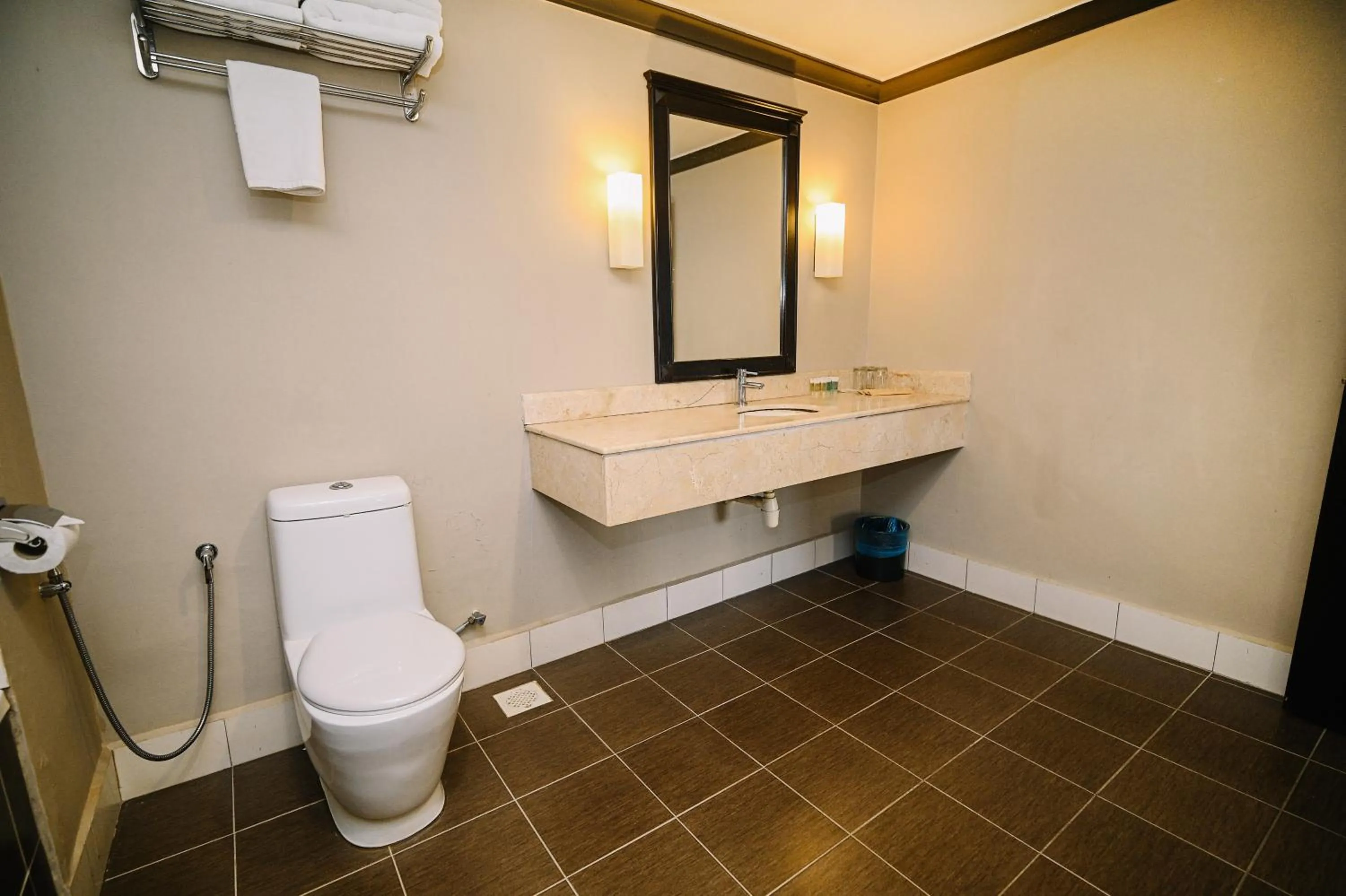 Toilet in Kingston Hotel 9 - Jonker Street Malacca