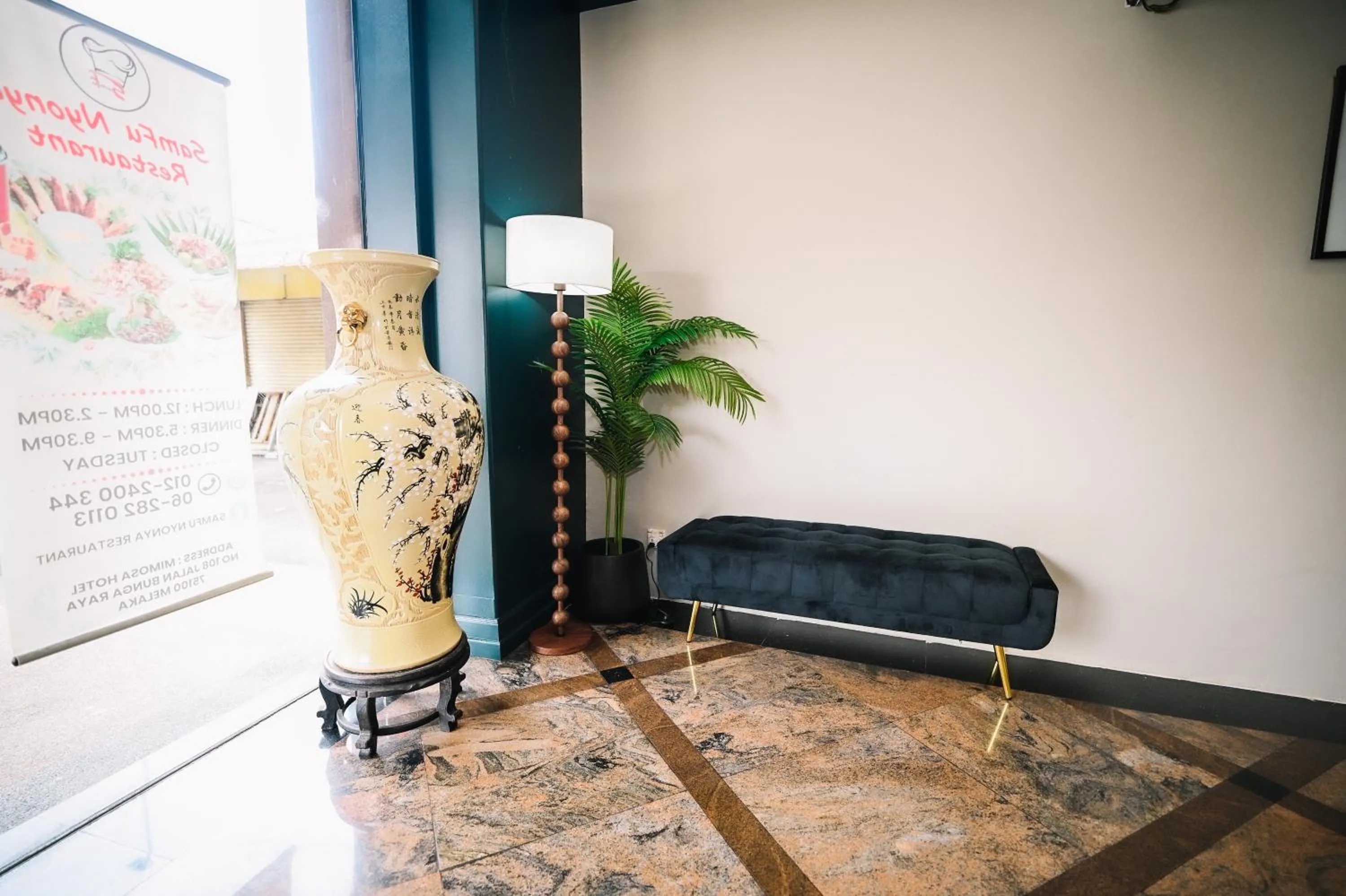 Seating area in Kingston Hotel 9 - Jonker Street Malacca