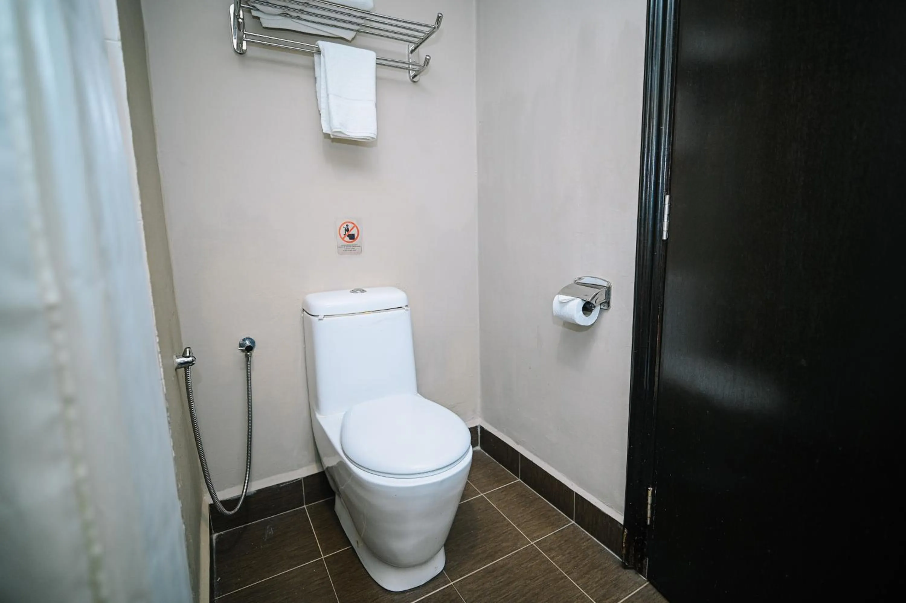 Toilet in Kingston Hotel 9 - Jonker Street Malacca