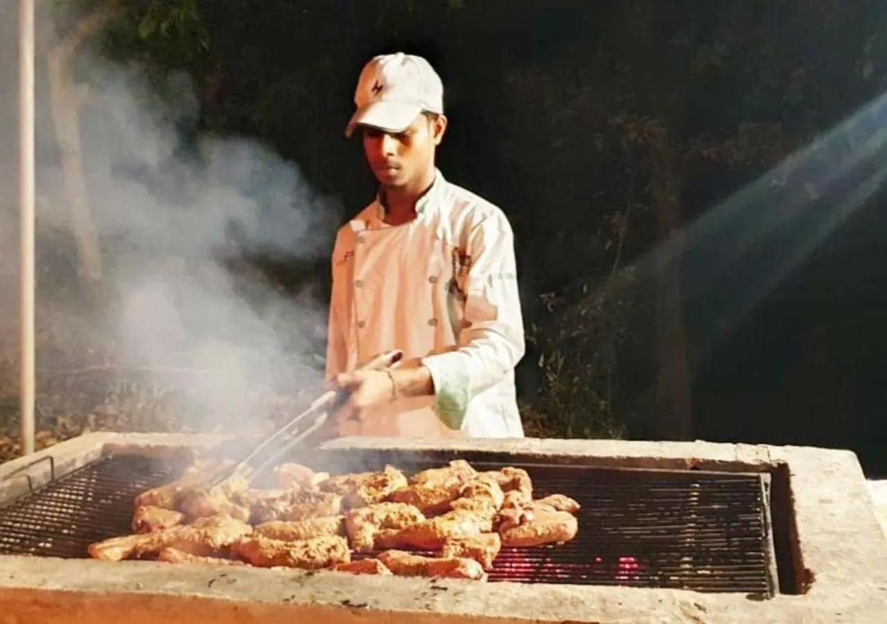 Restaurant/places to eat in Belihuloya Adventure Camp By Eco Team