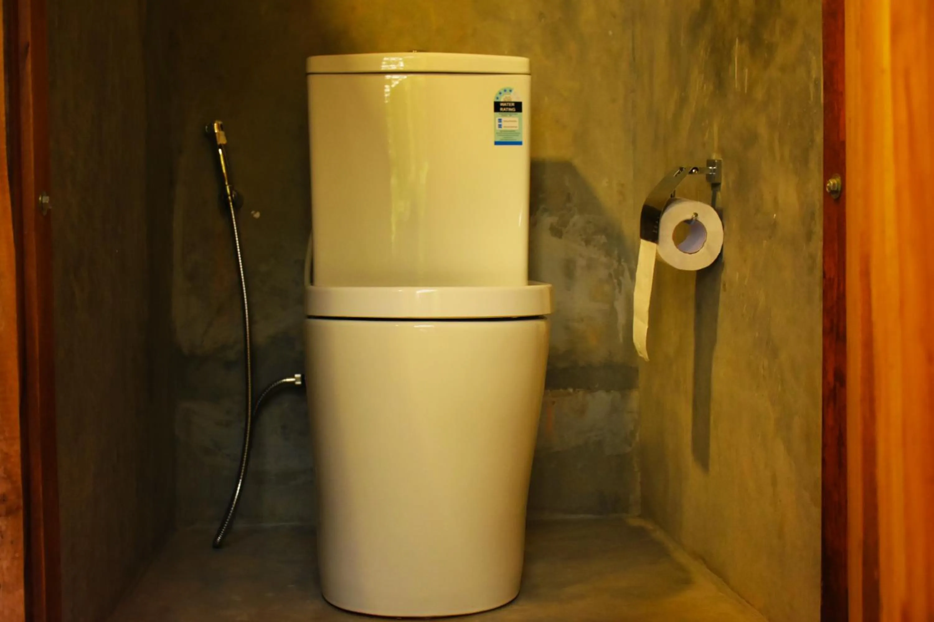 Toilet in Belihuloya Adventure Camp By Eco Team