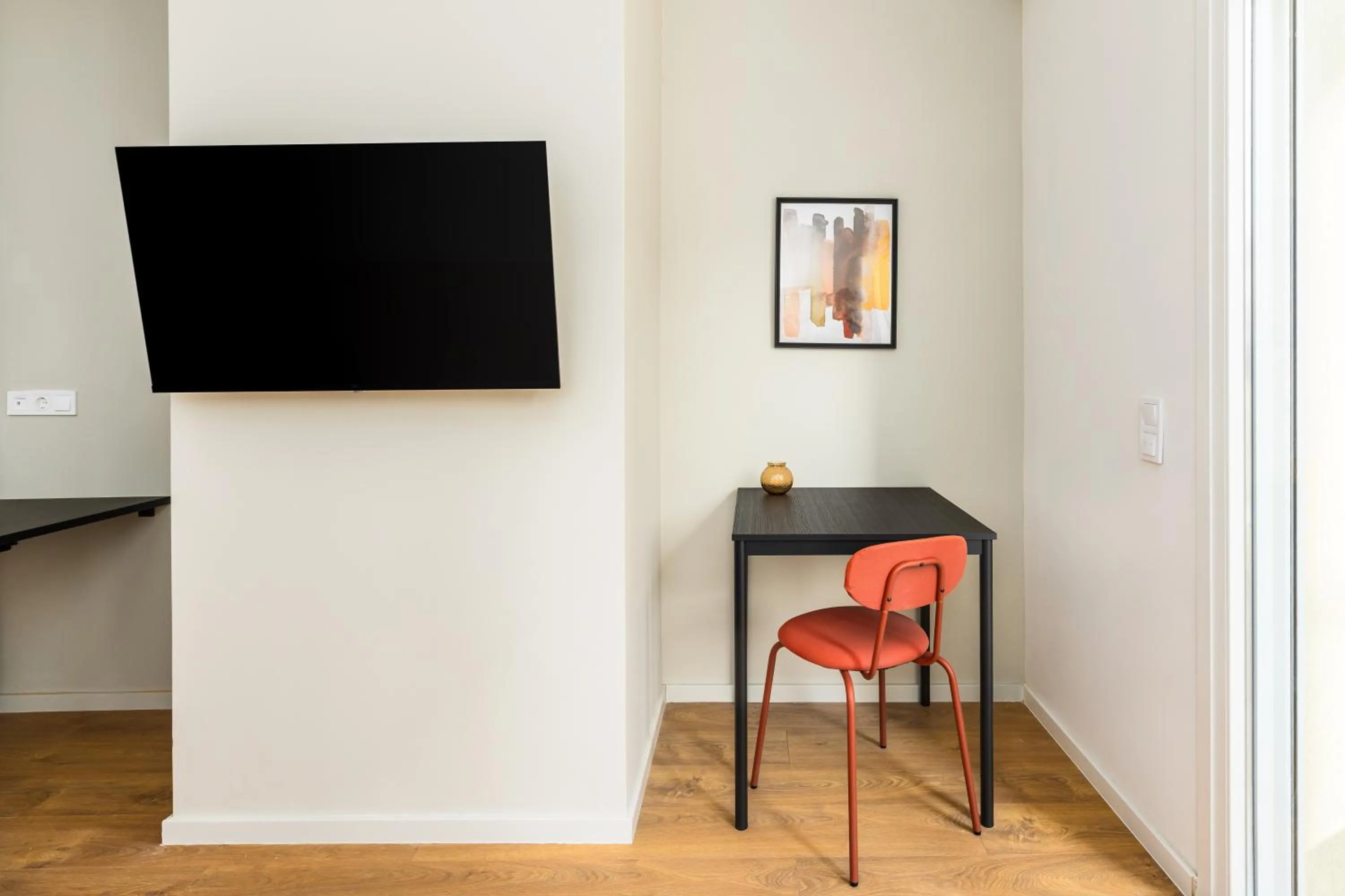 TV and multimedia in Soho Residence by halu!