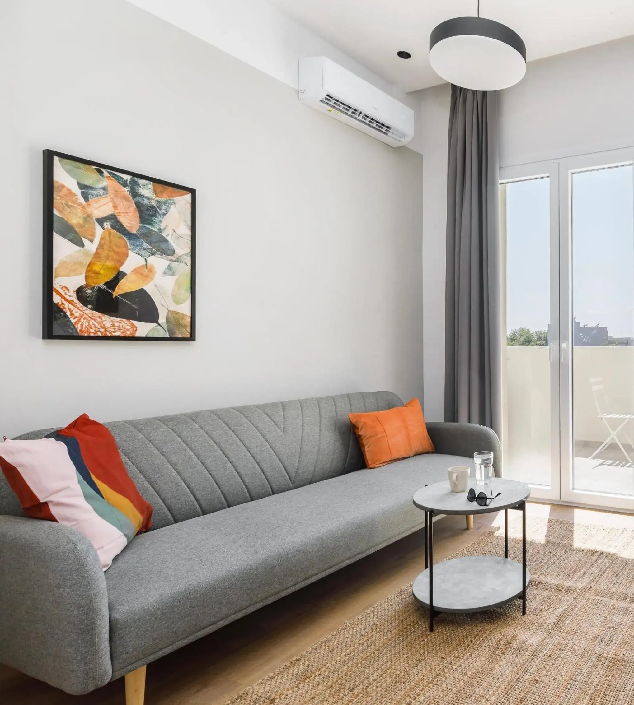 Living room in Soho Residence by halu! Living room in Soho Residence by halu!