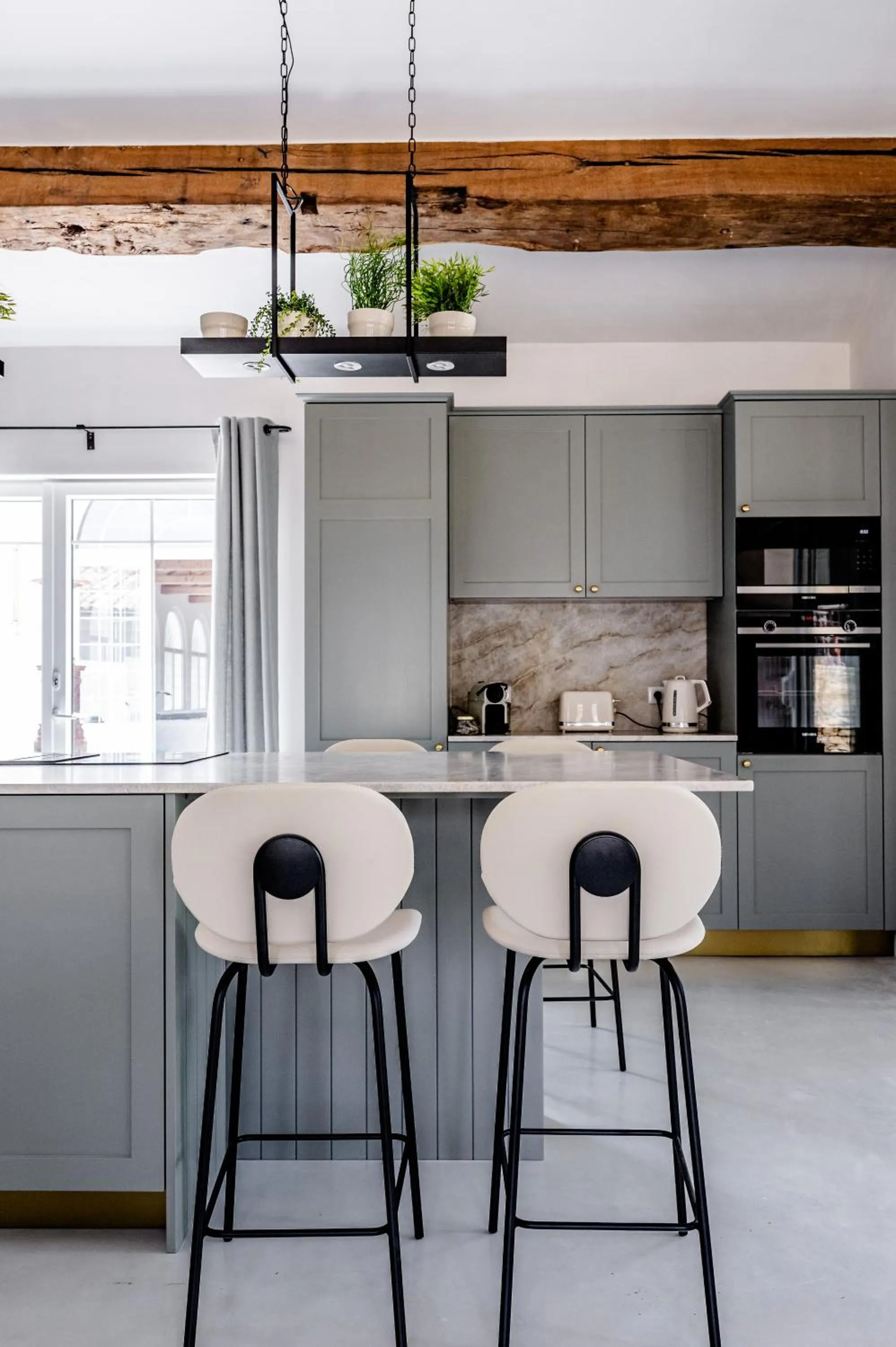 Kitchen or kitchenette in Secret d'Uzès - Place aux Herbes - Piscine chauffée et Jacuzzi