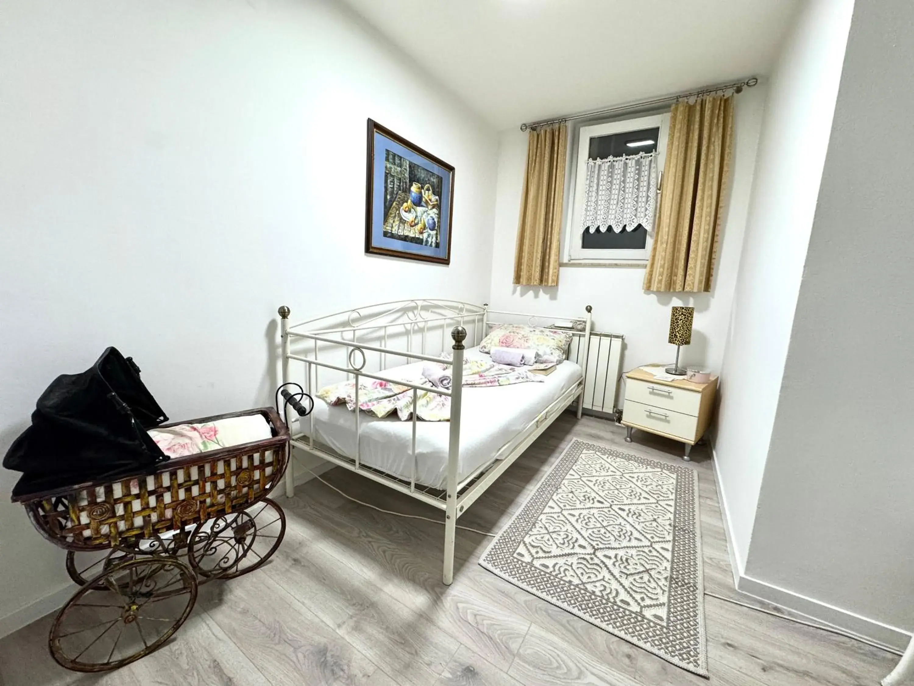 Deluxe Single Room - single occupancy in Hostel Pansion Lion Deluxe Single Room - single occupancy in Hostel Pansion Lion