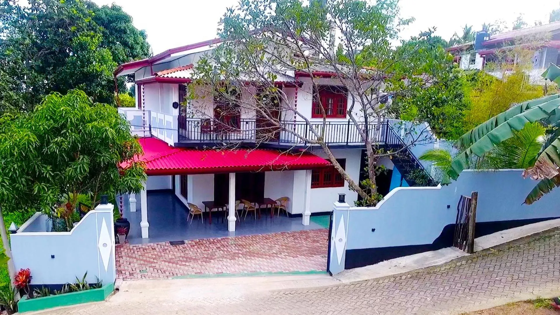 Day in Dinsara Pearl Villa