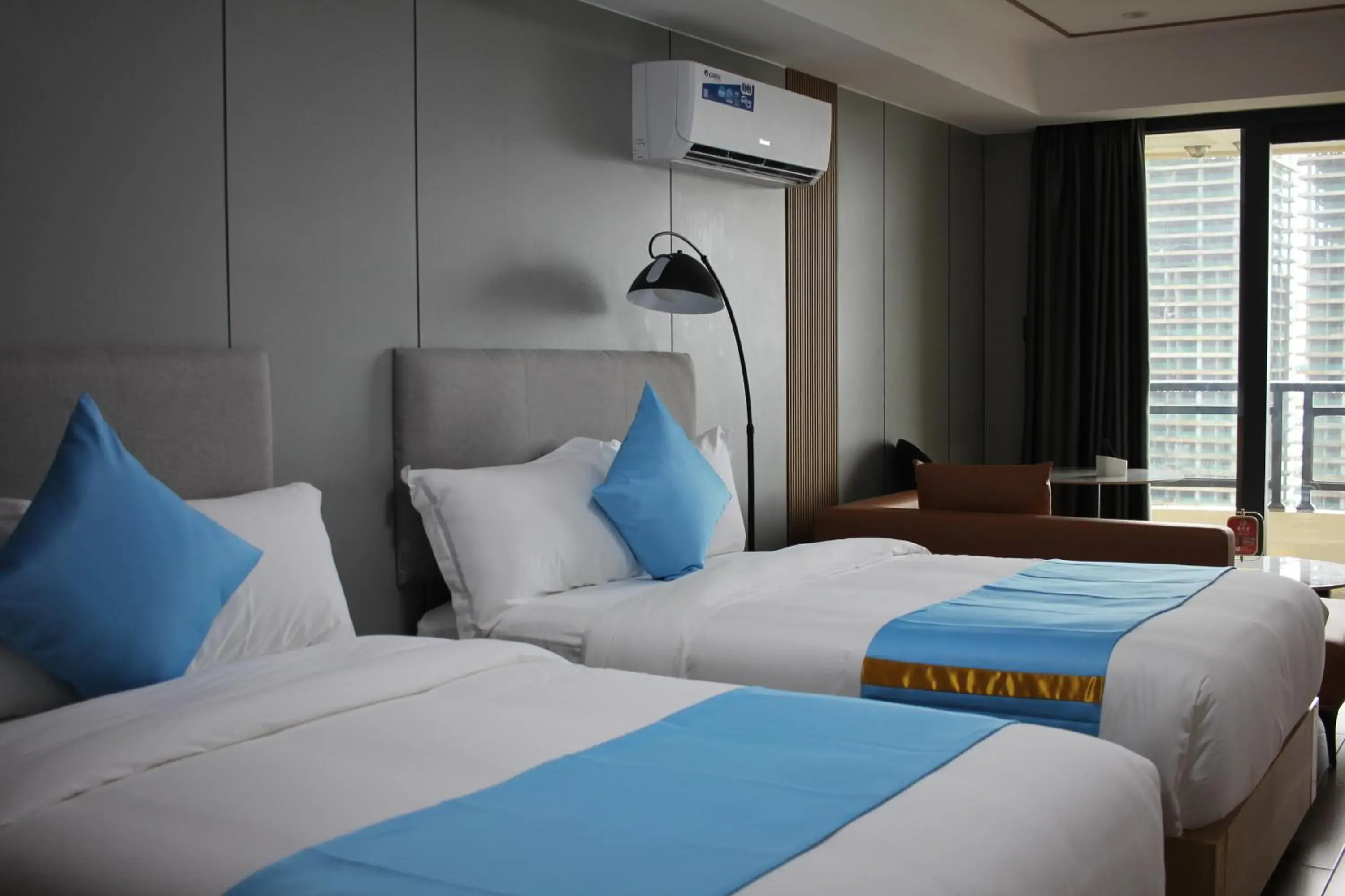 Bed in Golden Seagulls Hotel Bed in Golden Seagulls Hotel