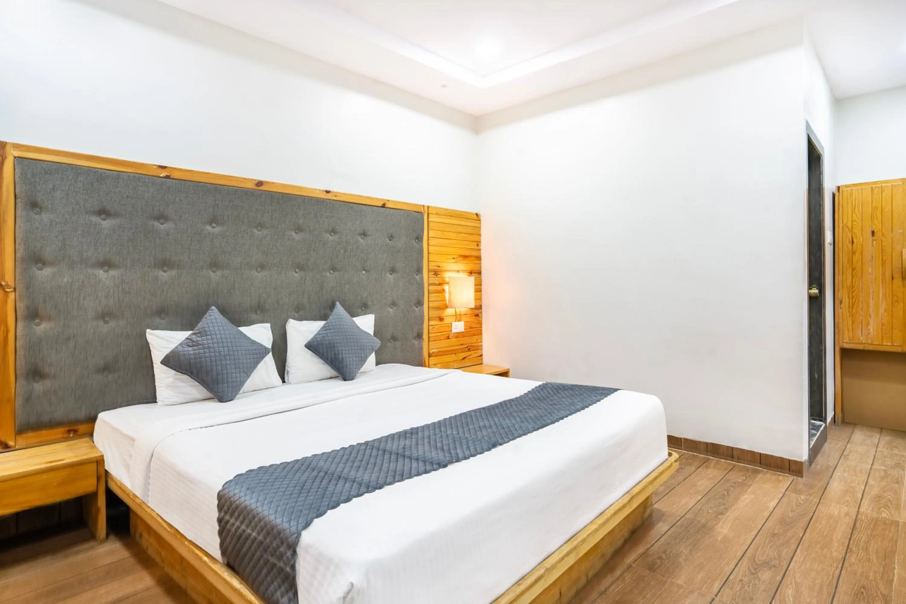 Bed in Hotel Lokis Forest Inn L B Nagar