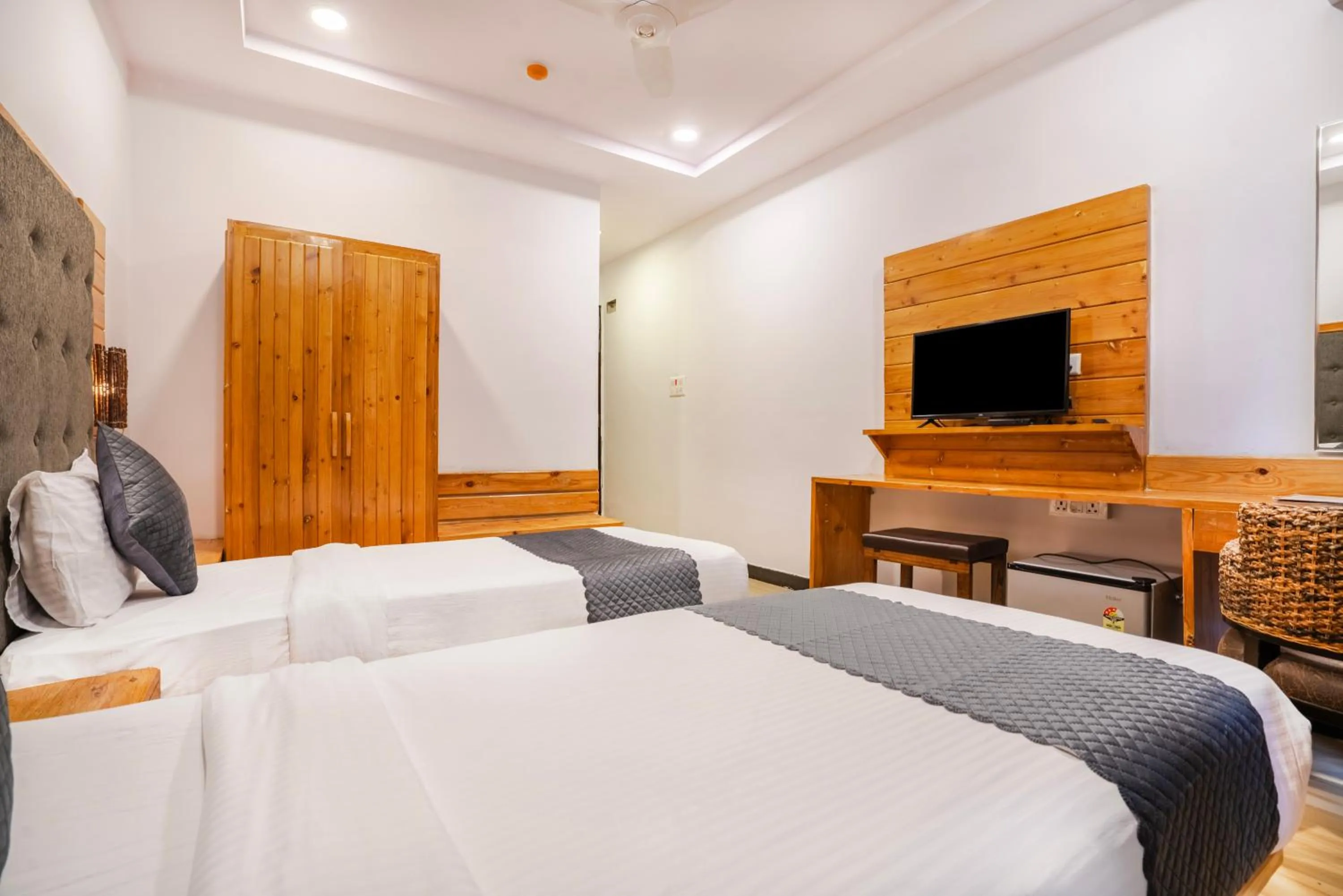 Bed in Hotel Lokis Forest Inn L B Nagar