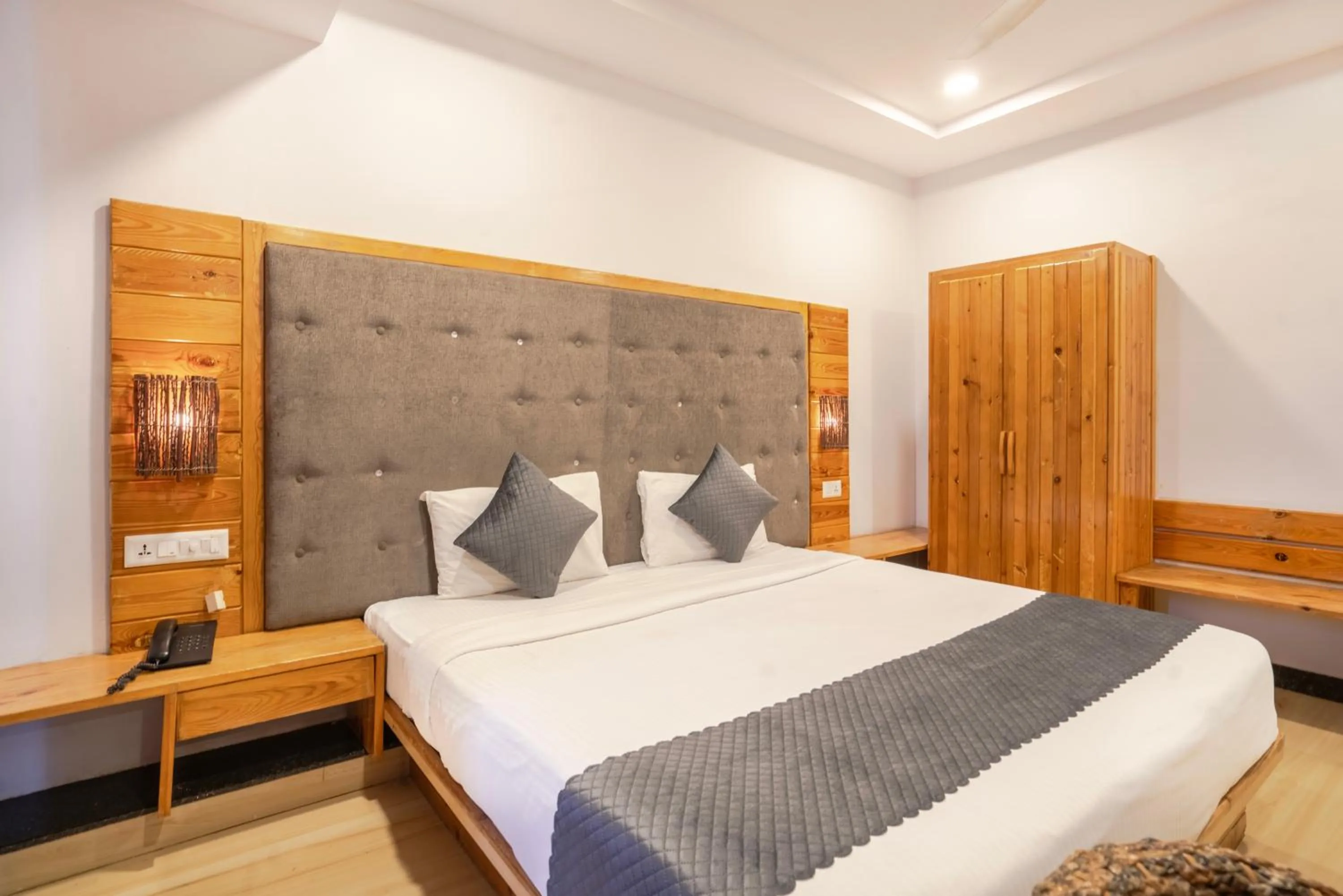 Bed in Hotel Lokis Forest Inn L B Nagar