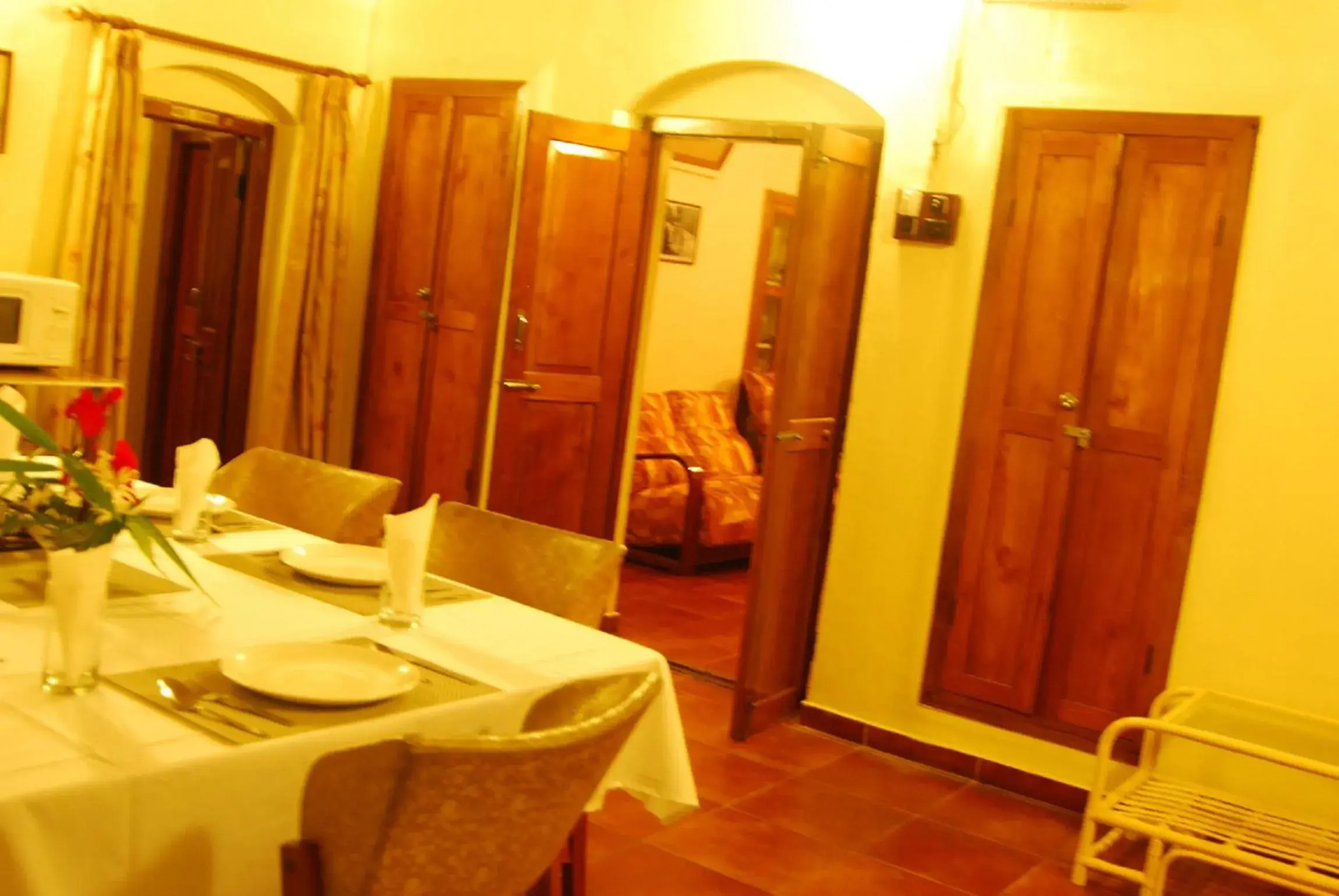 Restaurant/places to eat in Bella Vista Homestay Restaurant/places to eat in Bella Vista Homestay