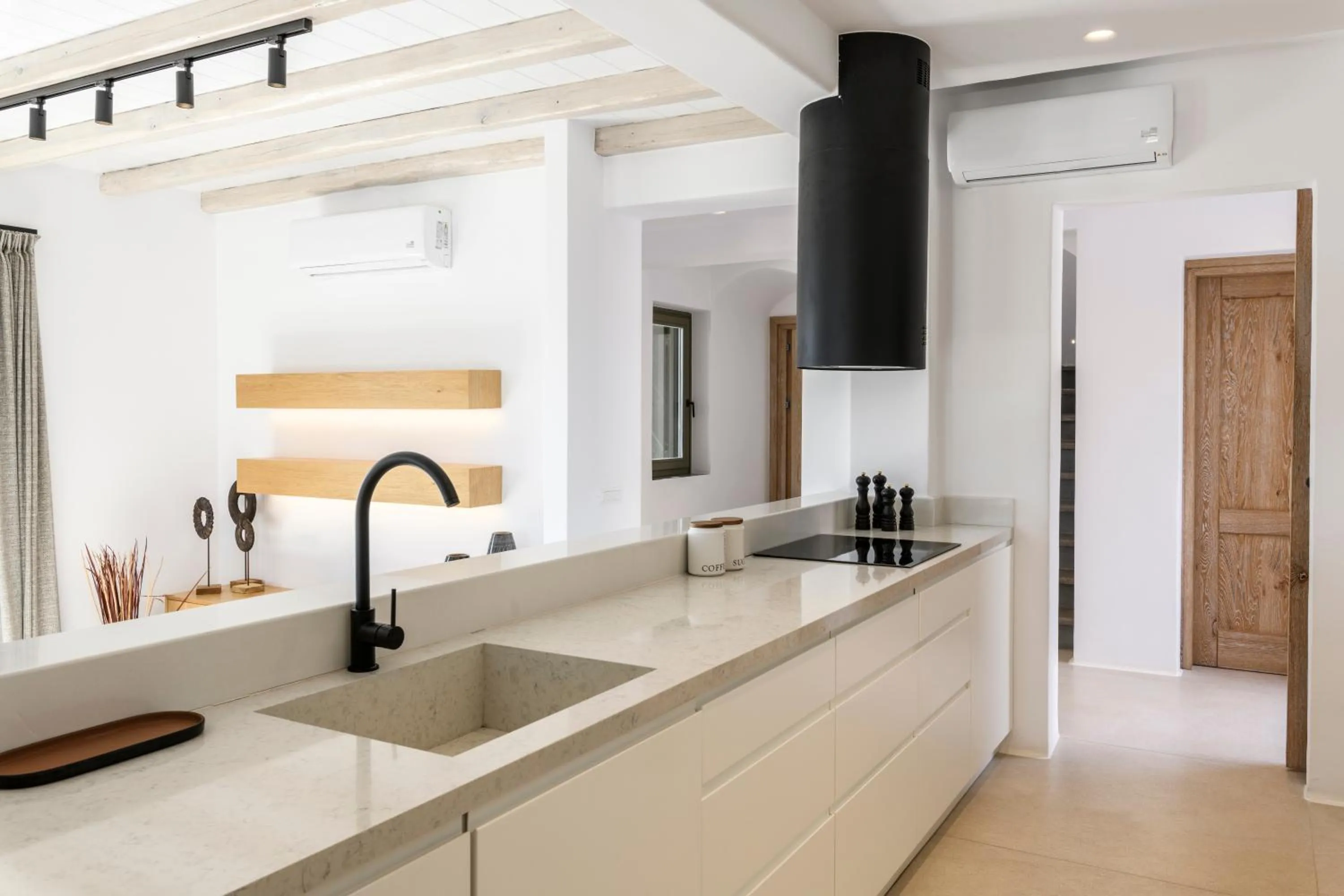 Kitchen or kitchenette in Nasta Suites & Villas Intentional Living Mykonos