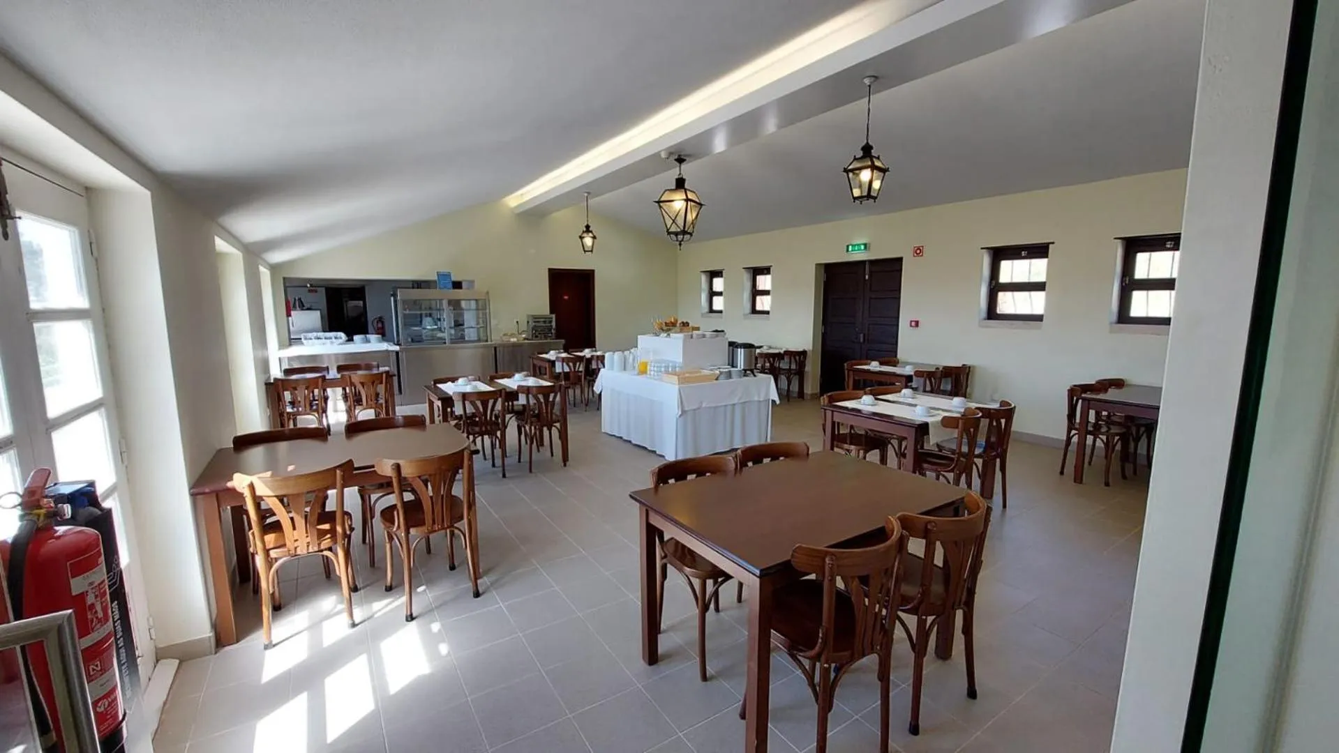 Restaurant/places to eat in HI Alfeizerão – Pousada de Juventude